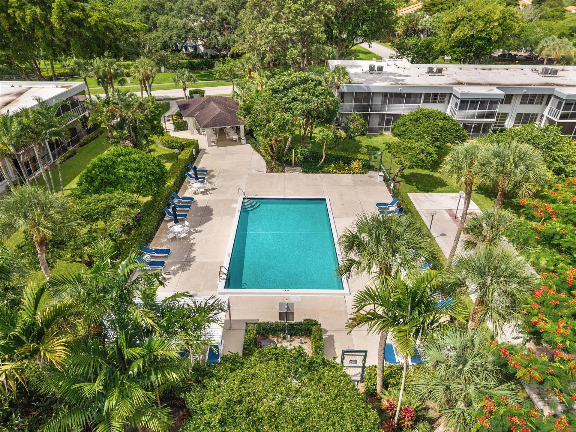 4240 OAKS Terrace, #103, Pompano Beach, Pompano Beach, FL 33069 35-35