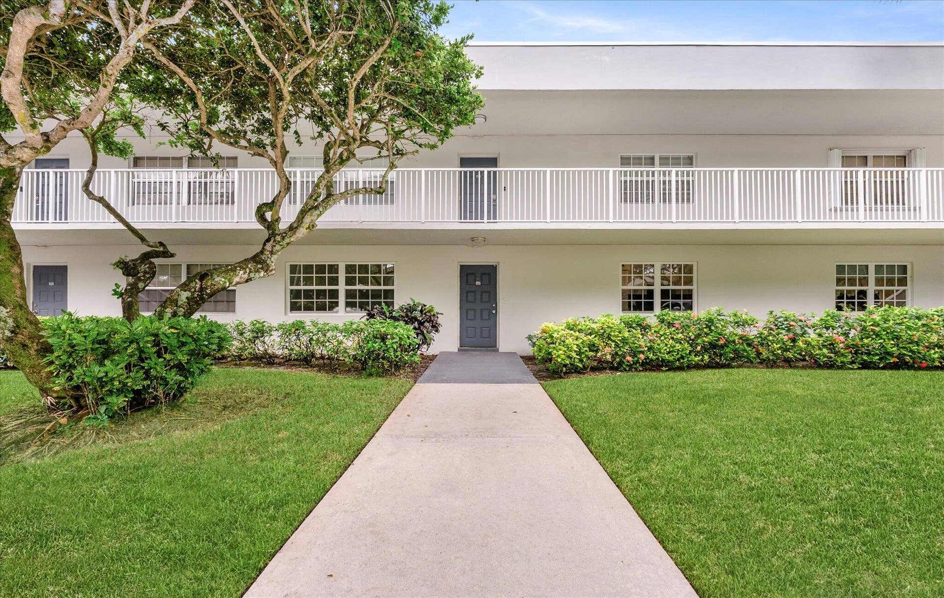 4240 OAKS Terrace, #103, Pompano Beach, Pompano Beach, FL 33069 05-5