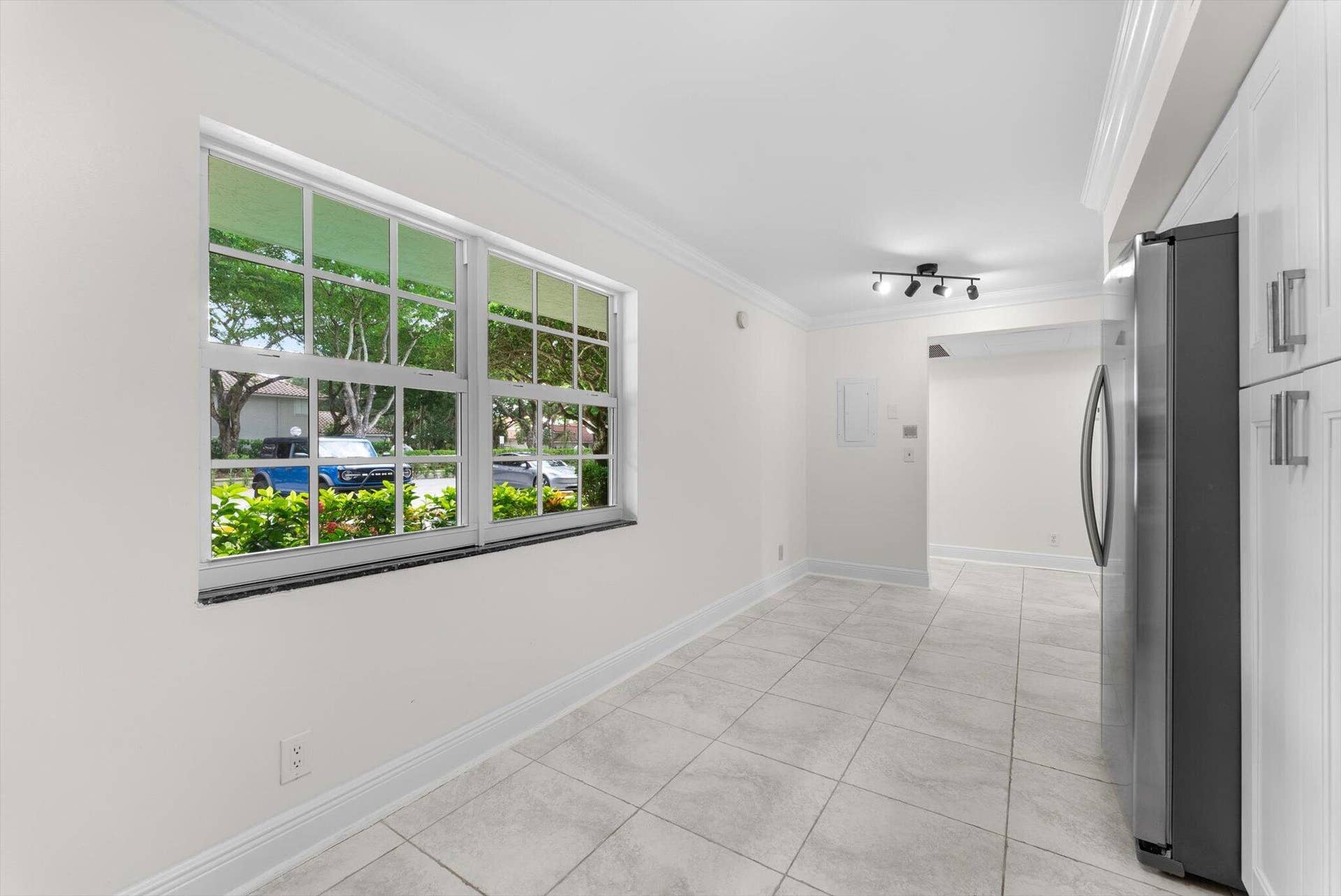 4240 OAKS Terrace, #103, Pompano Beach, Pompano Beach, FL 33069 11-11