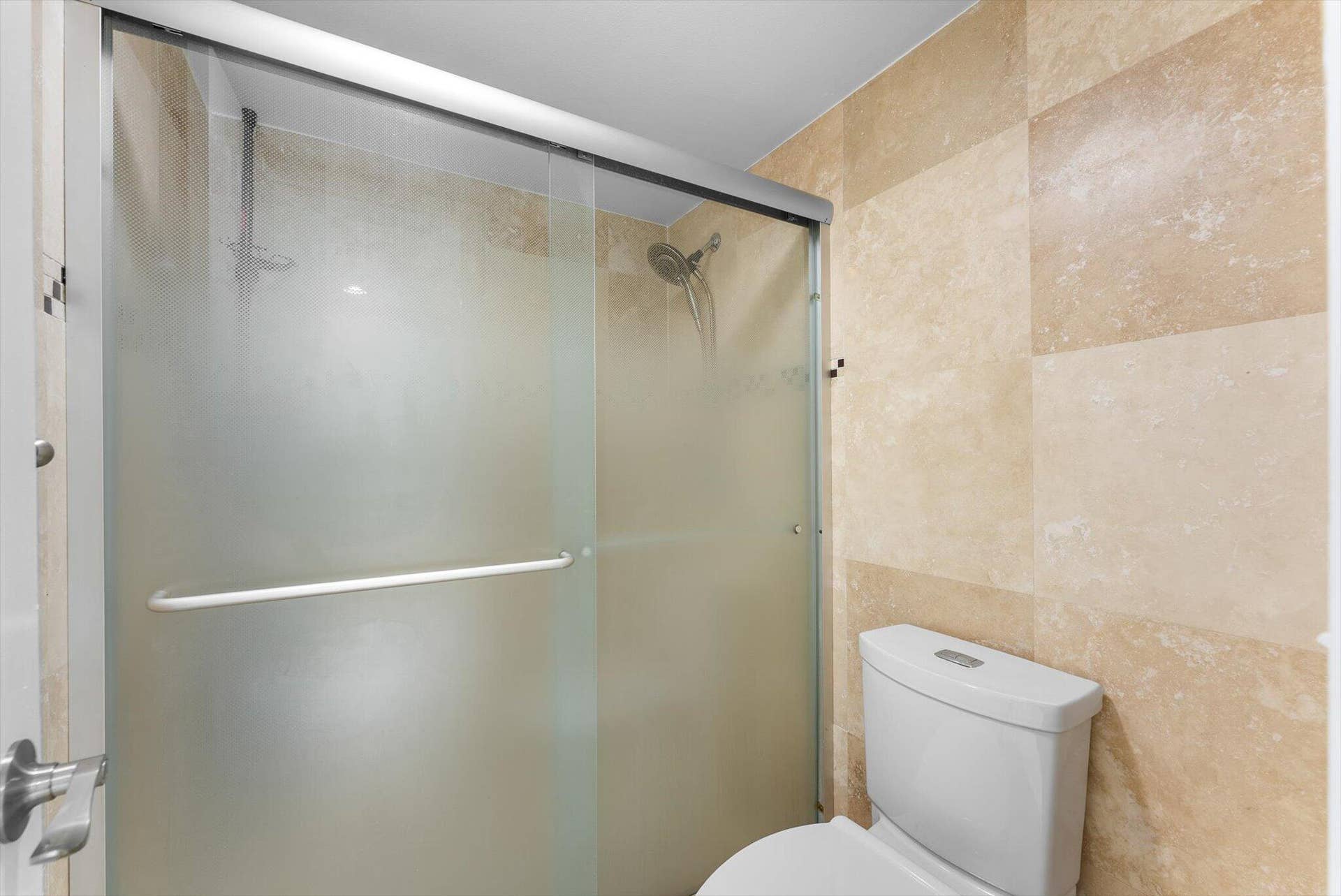 4240 OAKS Terrace, #103, Pompano Beach, Pompano Beach, FL 33069 25-25