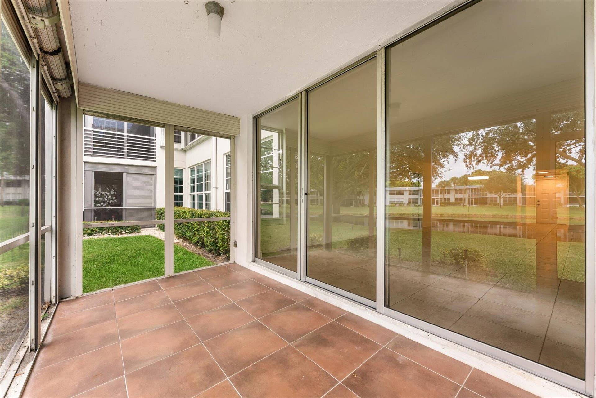 4240 OAKS Terrace, #103, Pompano Beach, Pompano Beach, FL 33069 20-20