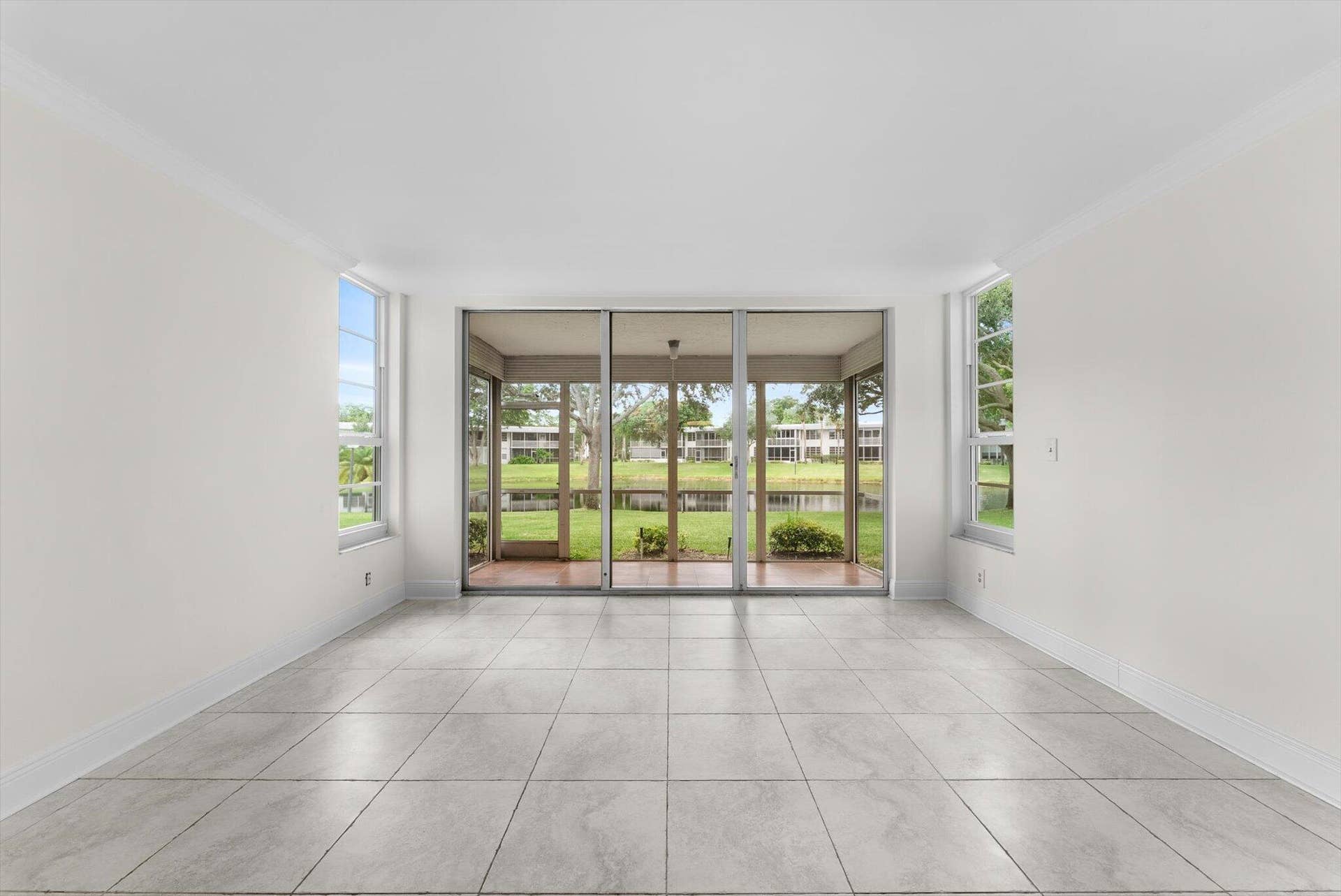 4240 OAKS Terrace, #103, Pompano Beach, Pompano Beach, FL 33069 17-17