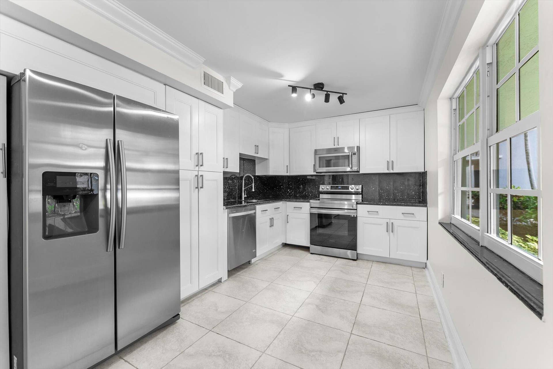 4240 OAKS Terrace, #103, Pompano Beach, Pompano Beach, FL 33069 08-8