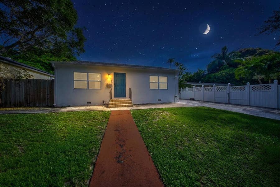 Property photo for 827 Nathan Hale Road, West Palm Beach, FL