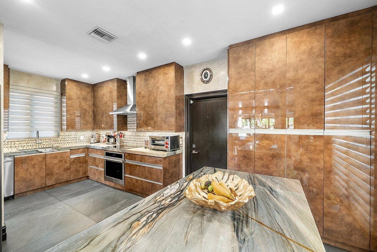 23496 Mirabella Circle S, Boca Raton, FL 33433 020-23496MirabellaCircleSouth-BocaRaton-