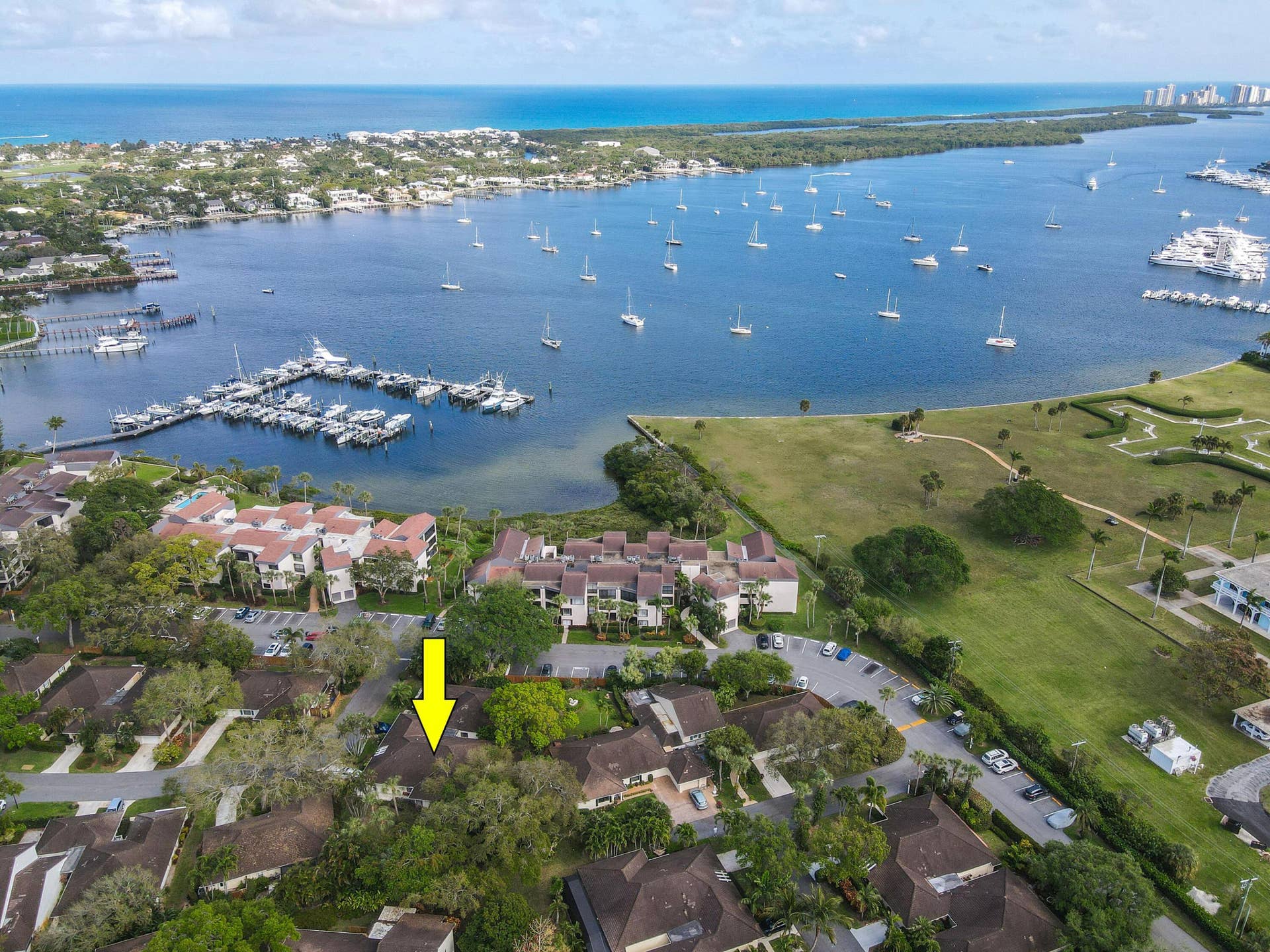 11453 SHADY OAKS Lane, North Palm Beach, FL 33408 12OaksAerials(8)a