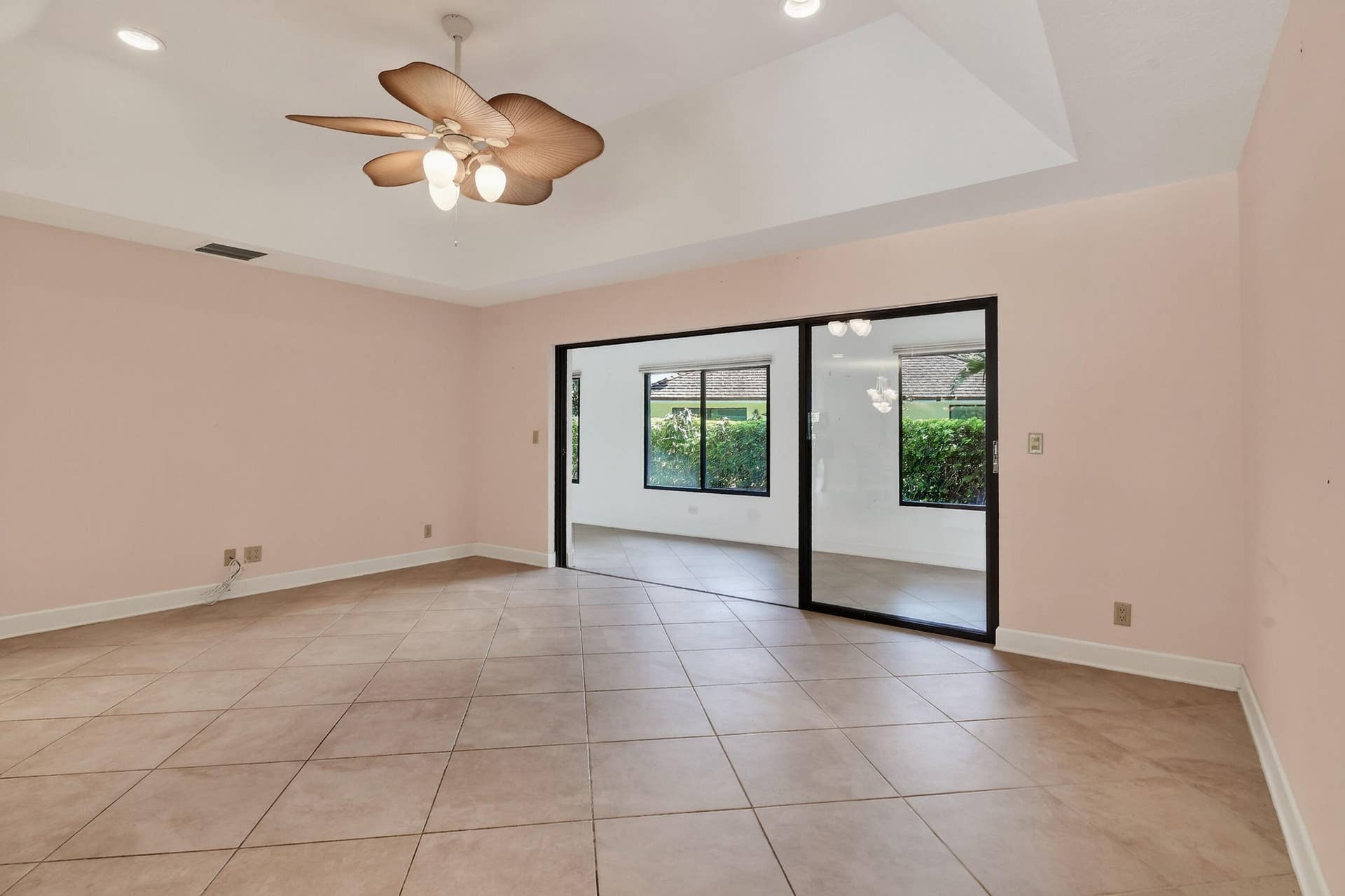 11453 SHADY OAKS Lane, North Palm Beach, FL 33408 11453ShadyOaksLane(13)