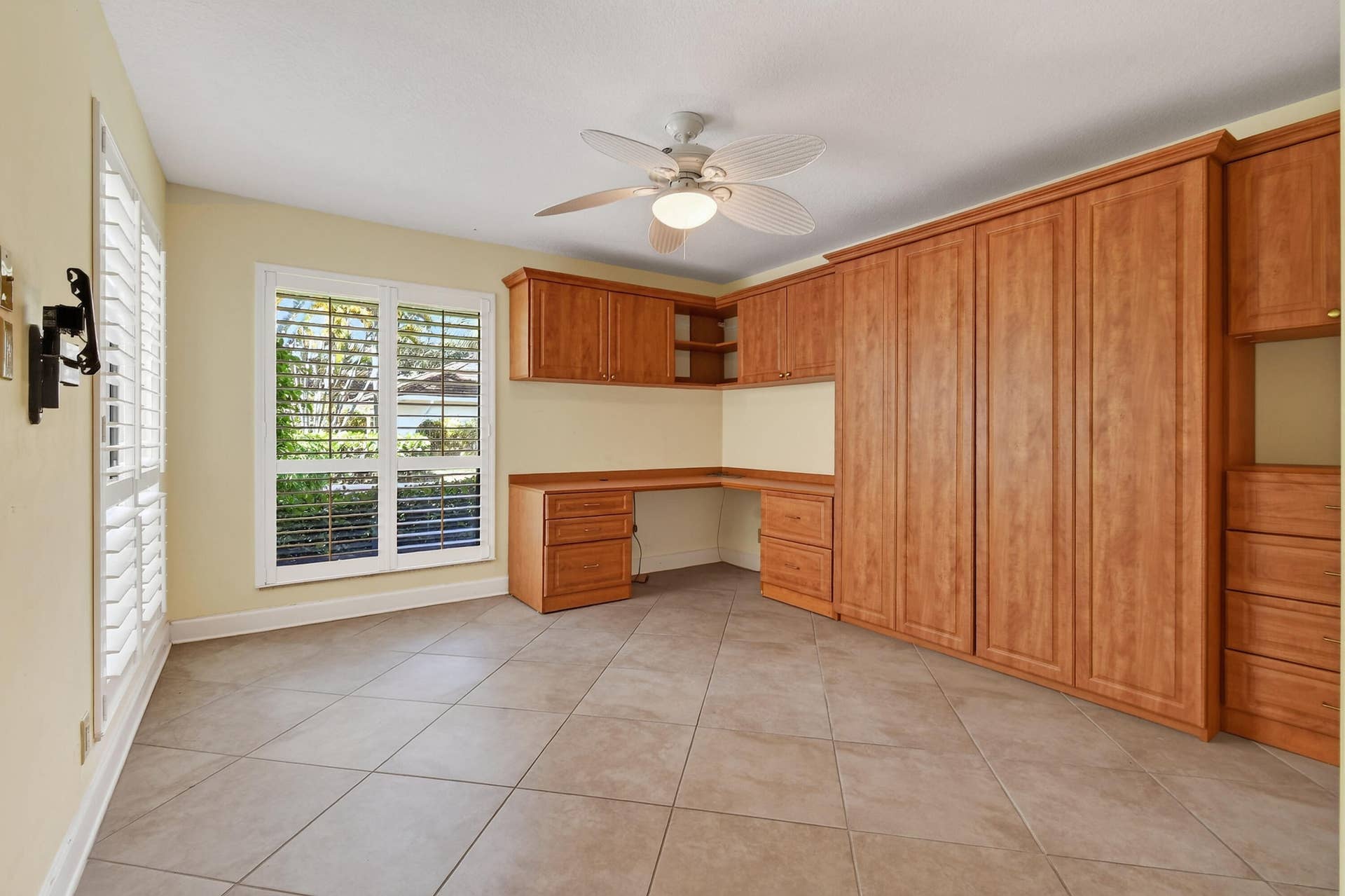 11453 SHADY OAKS Lane, North Palm Beach, FL 33408 11453ShadyOaksLane(47)