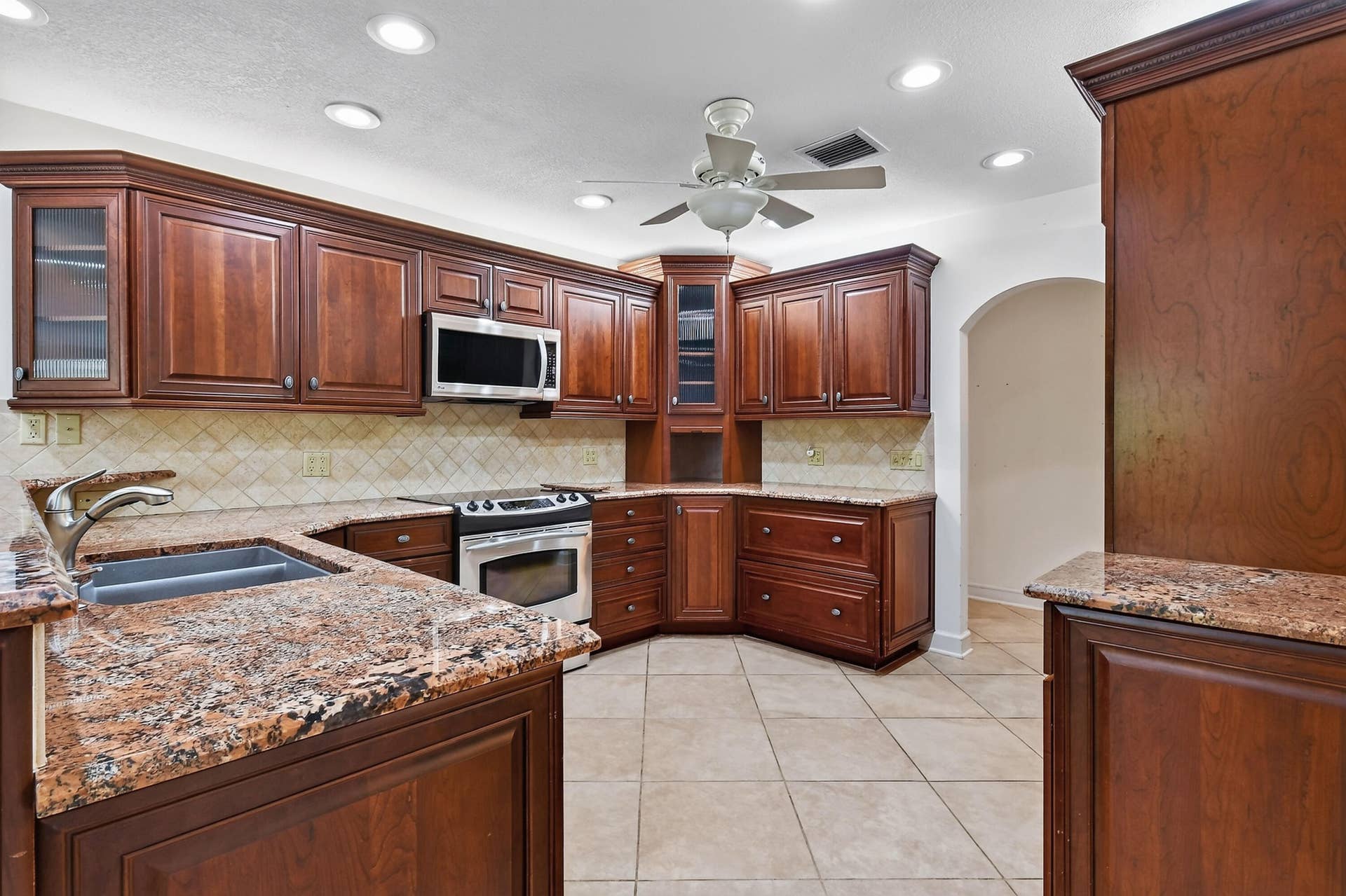 11453 SHADY OAKS Lane, North Palm Beach, FL 33408 11453ShadyOaksLane(24)
