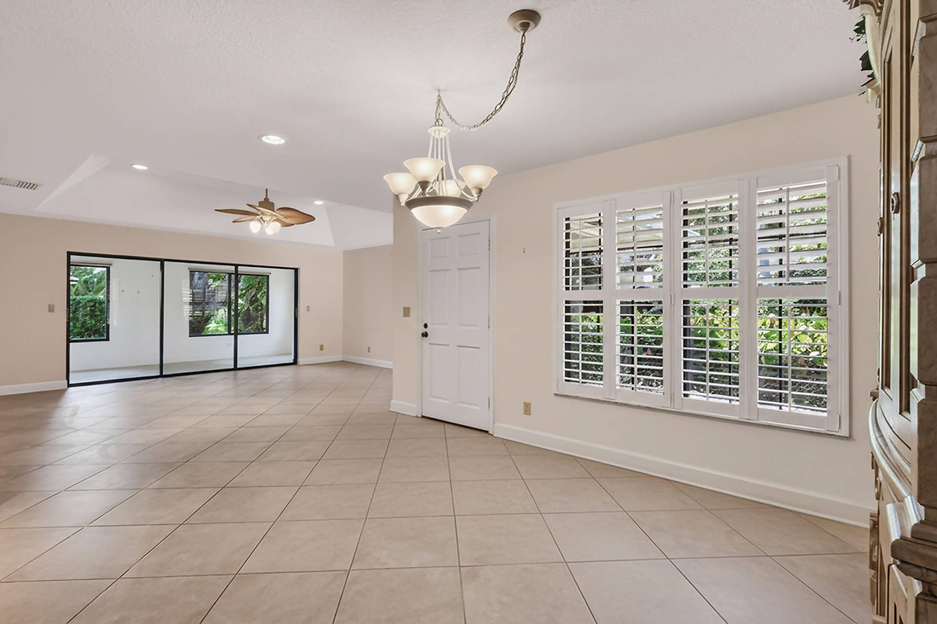 11453 SHADY OAKS Lane, North Palm Beach, FL 33408 11453ShadyOaksLane(17)