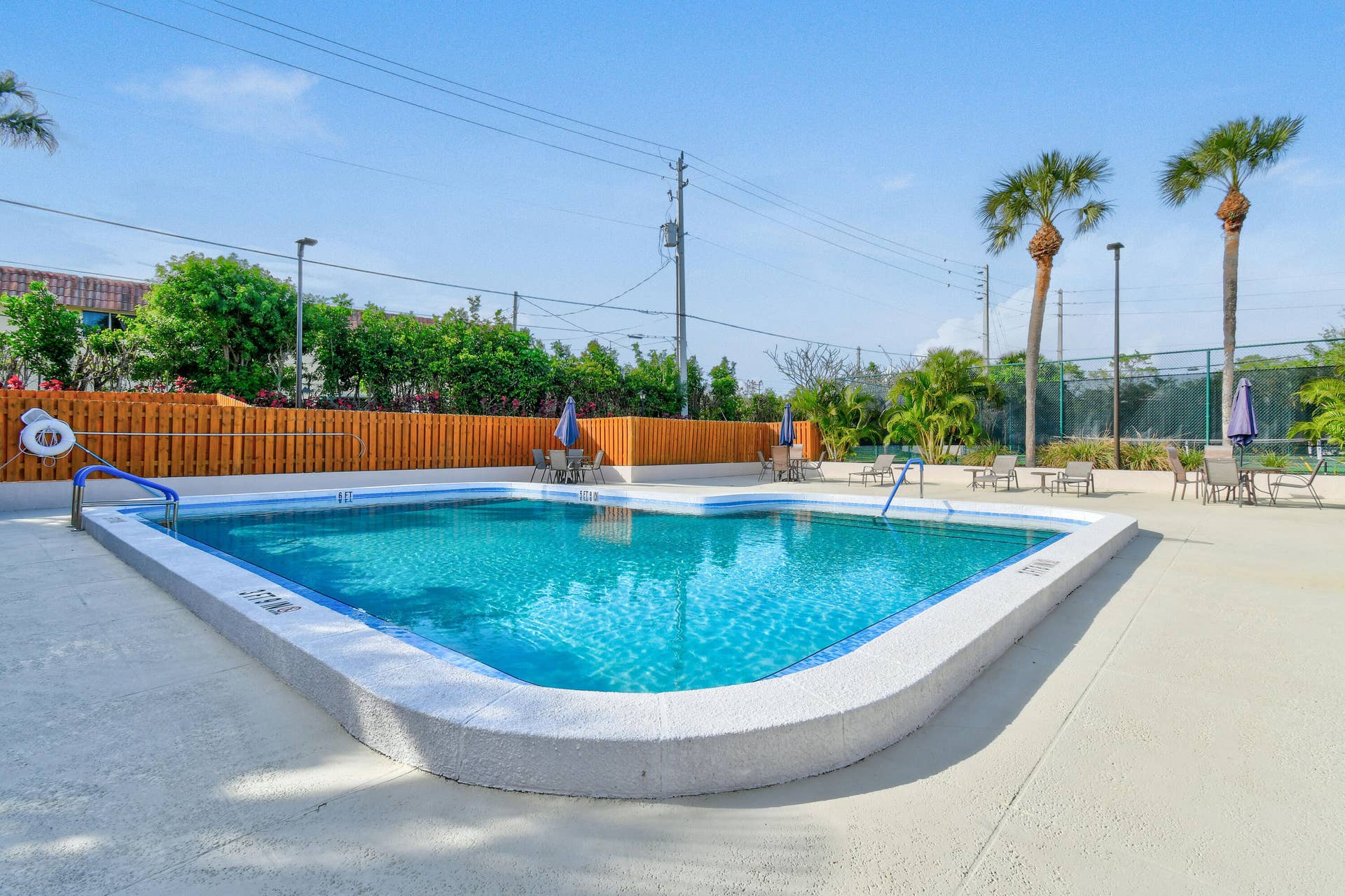 11453 SHADY OAKS Lane, North Palm Beach, FL 33408 12OaksAmenities(2)