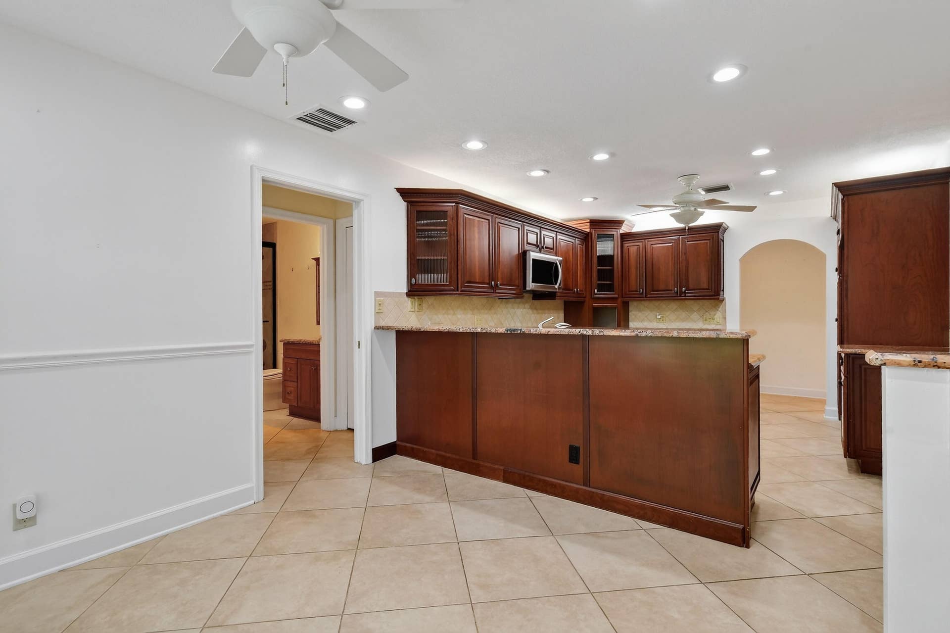 11453 SHADY OAKS Lane, North Palm Beach, FL 33408 11453ShadyOaksLane(28)