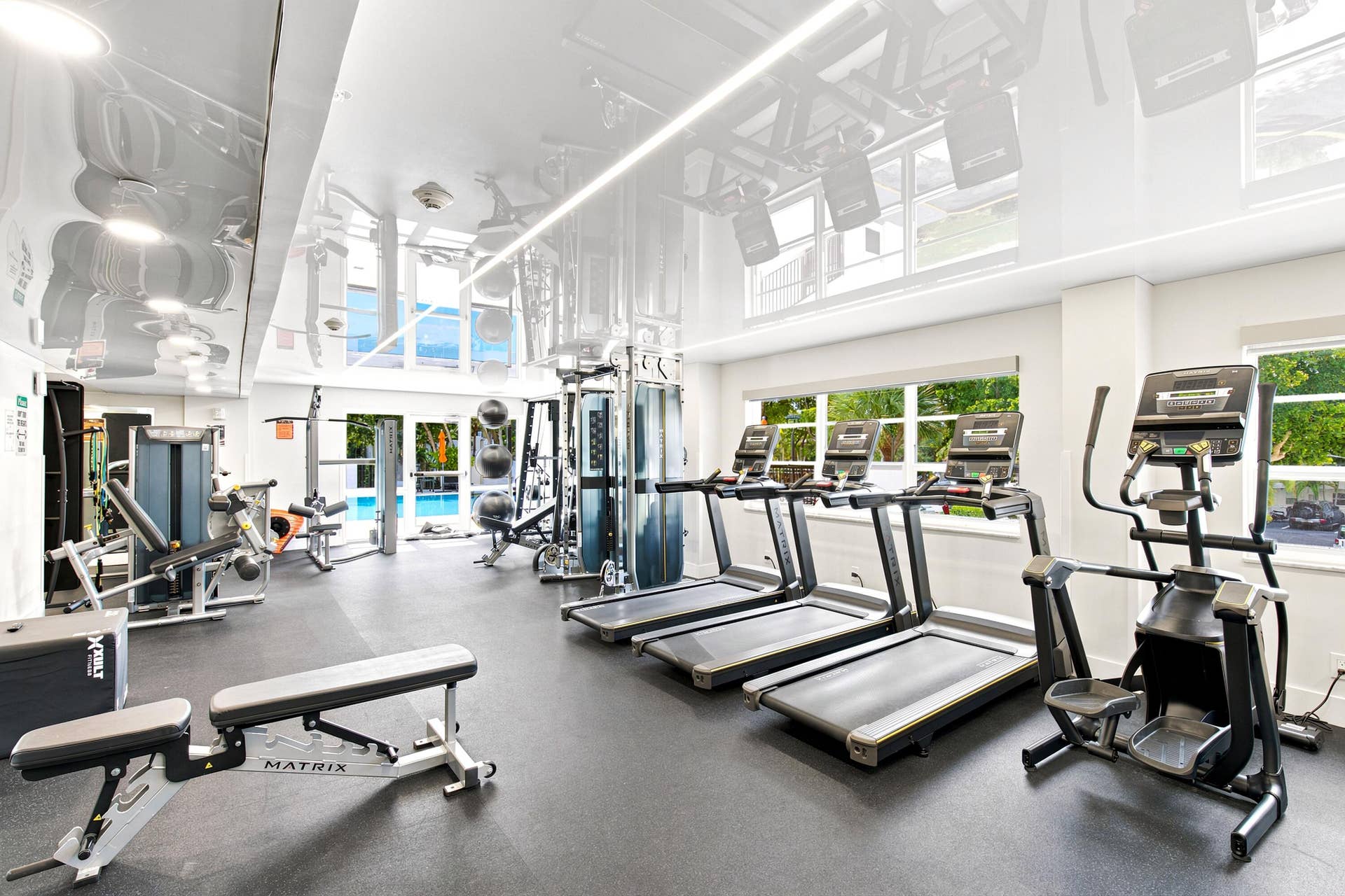 340 Sunset Drive, #1502, Fort Lauderdale, FL 33301 049_00049_425