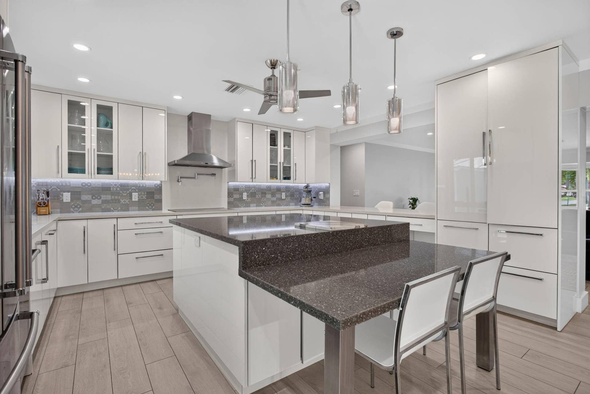 33-web-or-mls-1270-1077