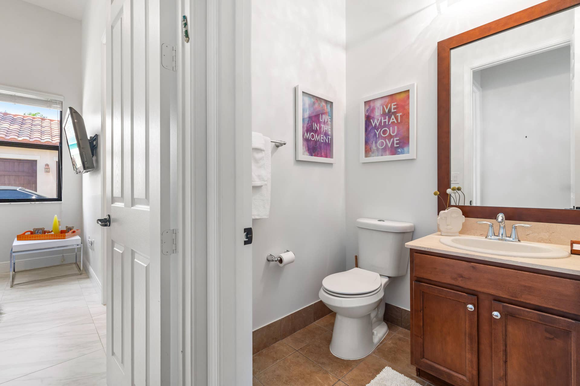 3644 HALF BATH SPLIT SHOT TO BED 3