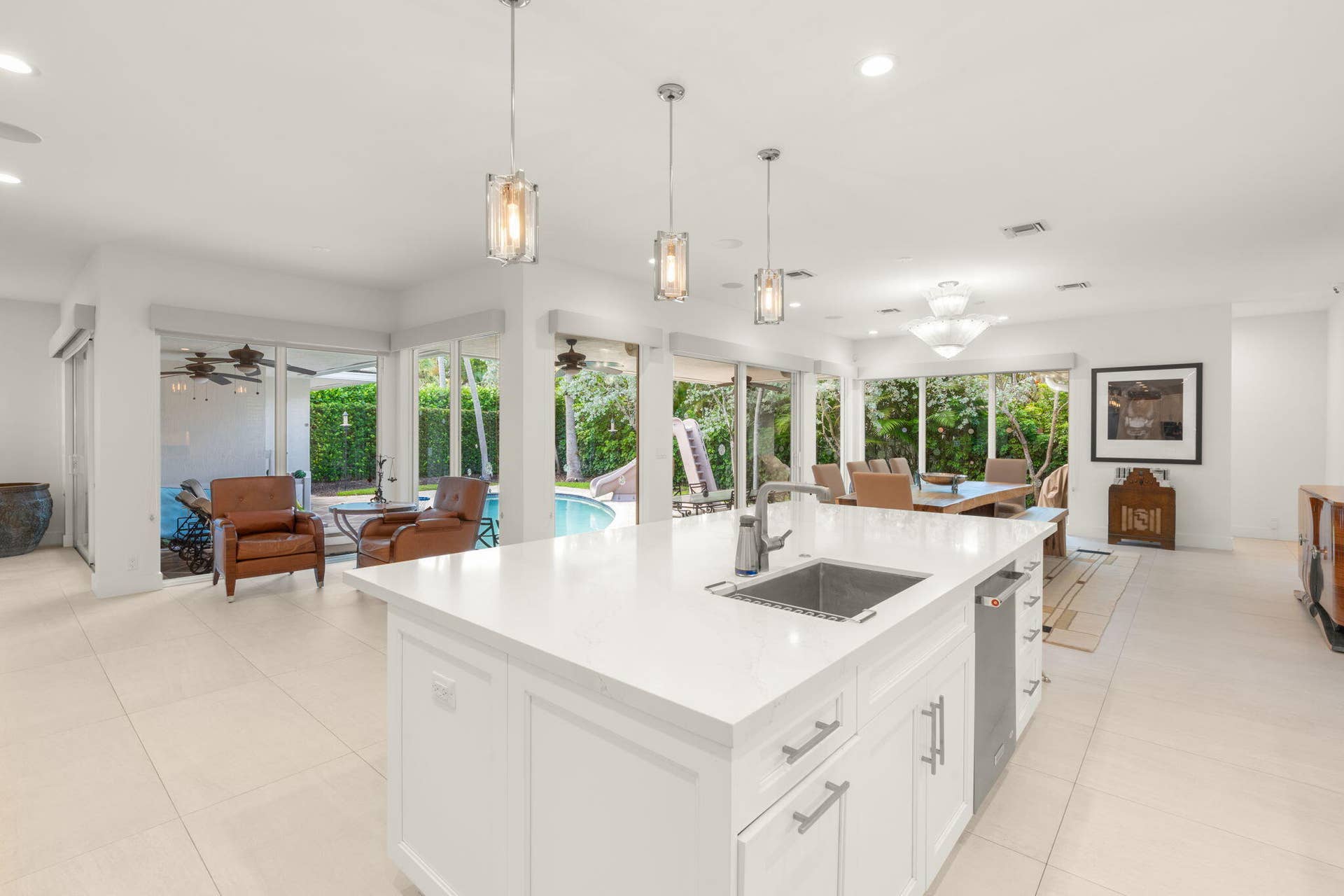 42-web-or-mls-2517 NE 13th St, Fort Laud