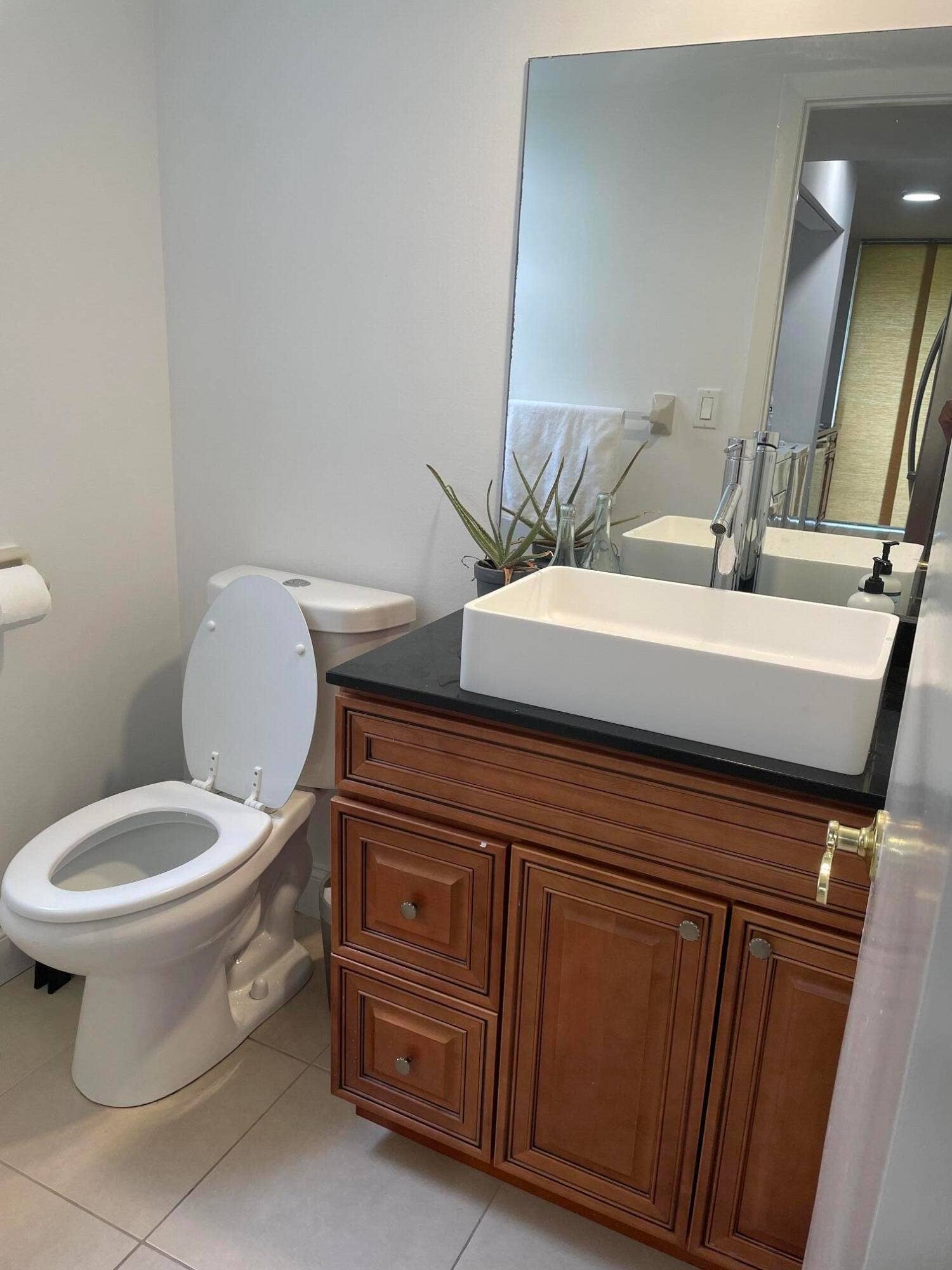 3590 Blue Lake Drive, #205, Pompano Beach, FL 33064 Bath