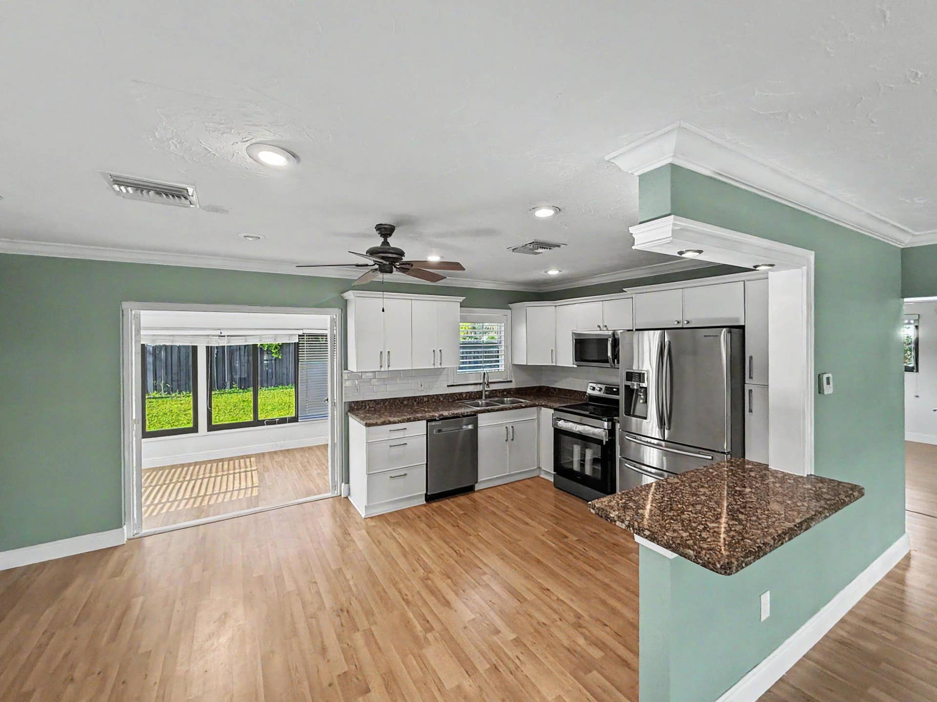 150 SE 5th Court, Pompano Beach, FL 33060 IMG_5517