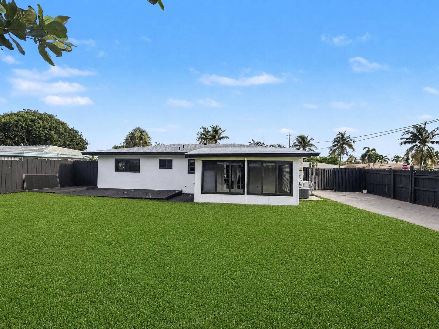150 SE 5th Court, Pompano Beach, FL 33060 virtual staging