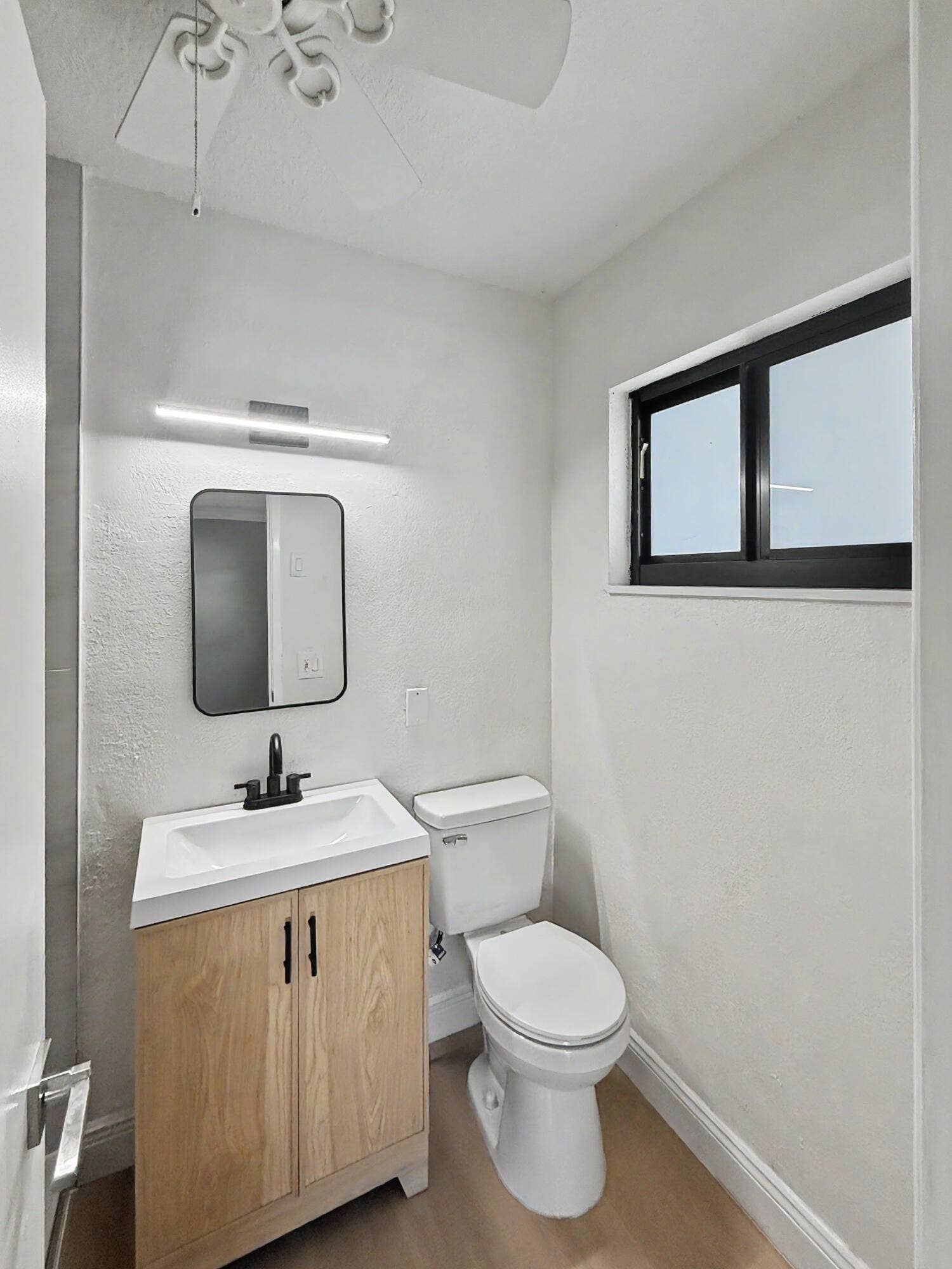 150 SE 5th Court, Pompano Beach, FL 33060 master bath