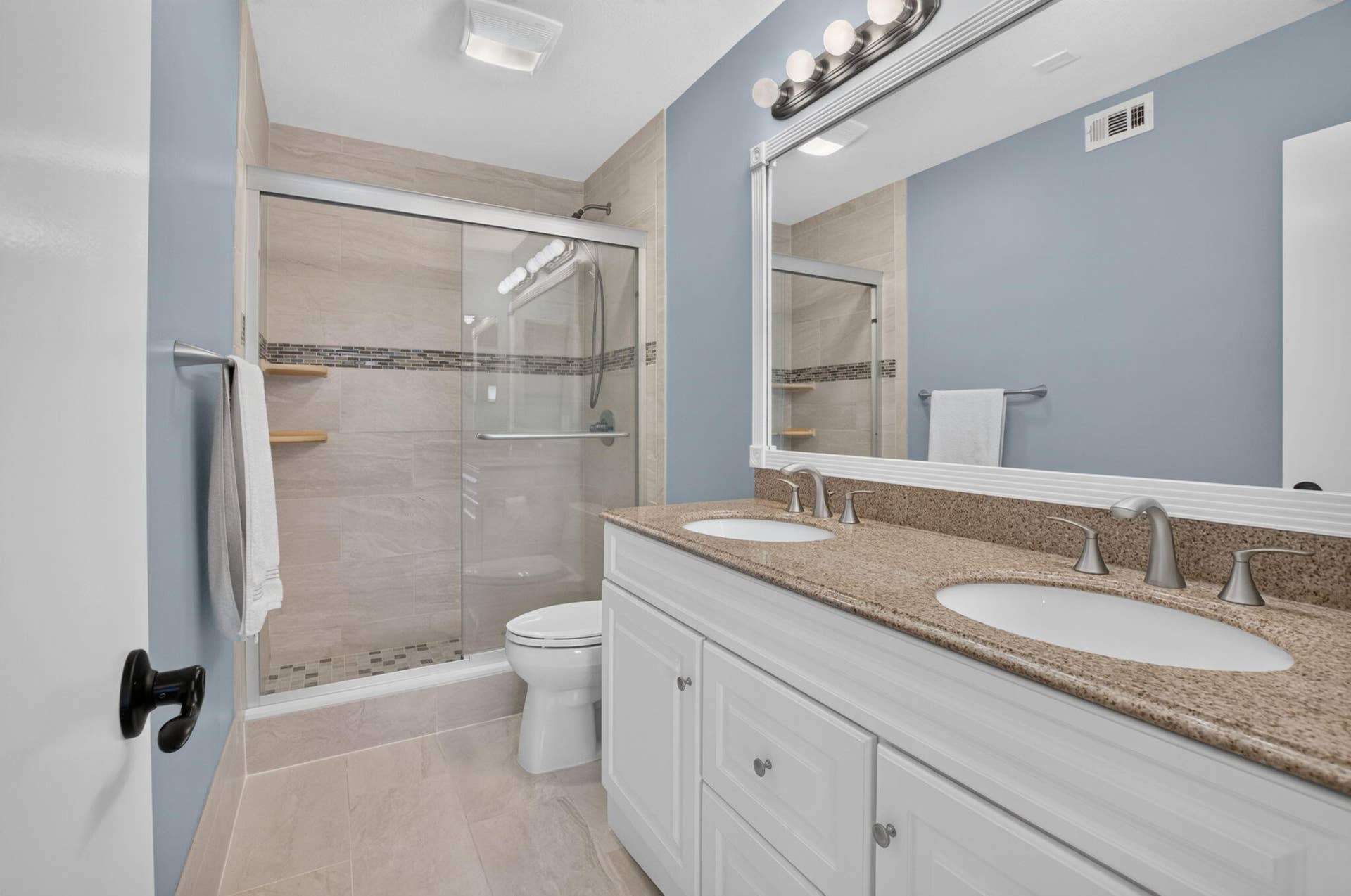 2833 SW 6th Street, Delray Beach, FL 33445 Primary Bath - 2833 SW 6 St., Delray Bch