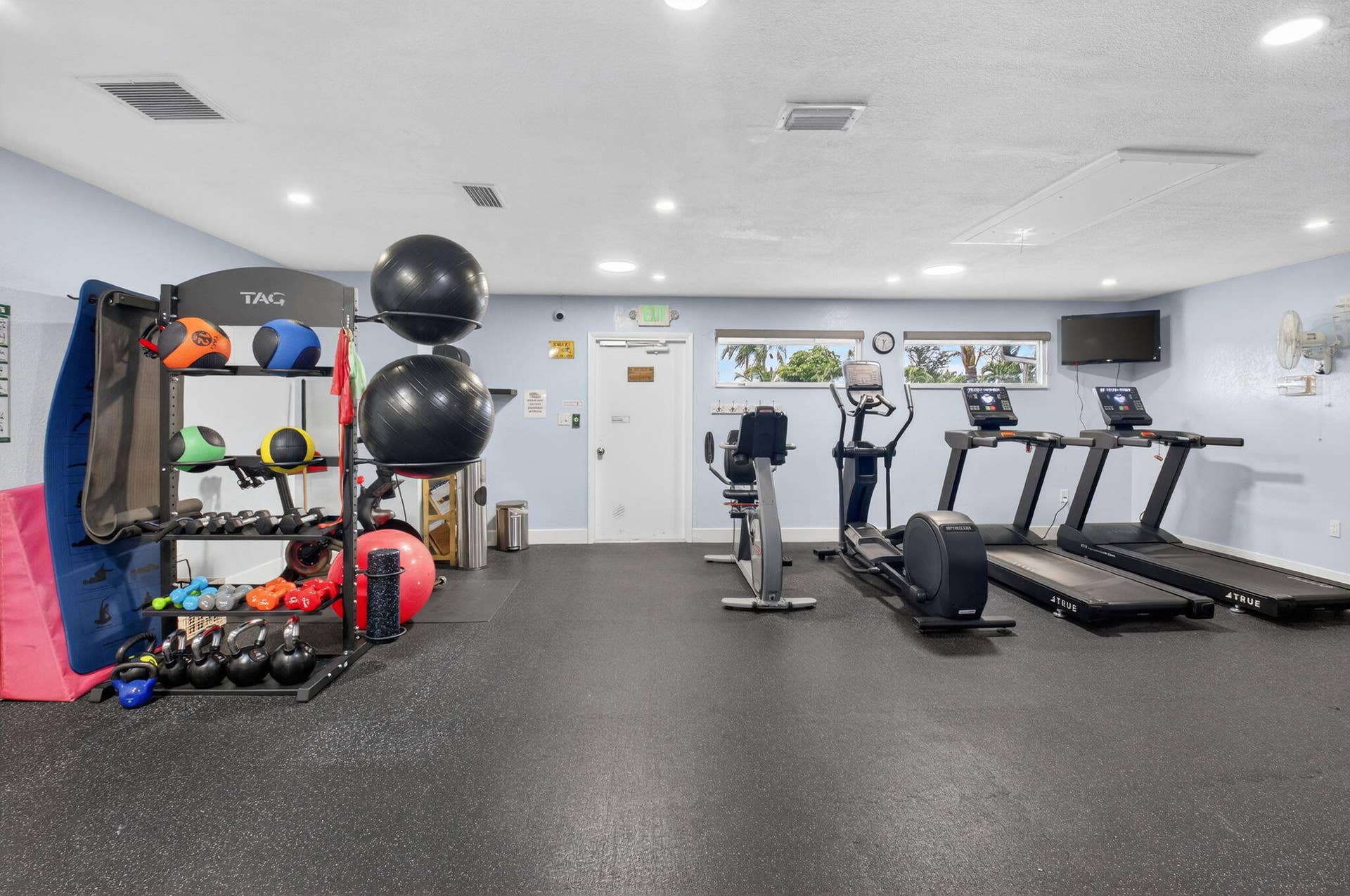 2833 SW 6th Street, Delray Beach, FL 33445 Woodlake Gym