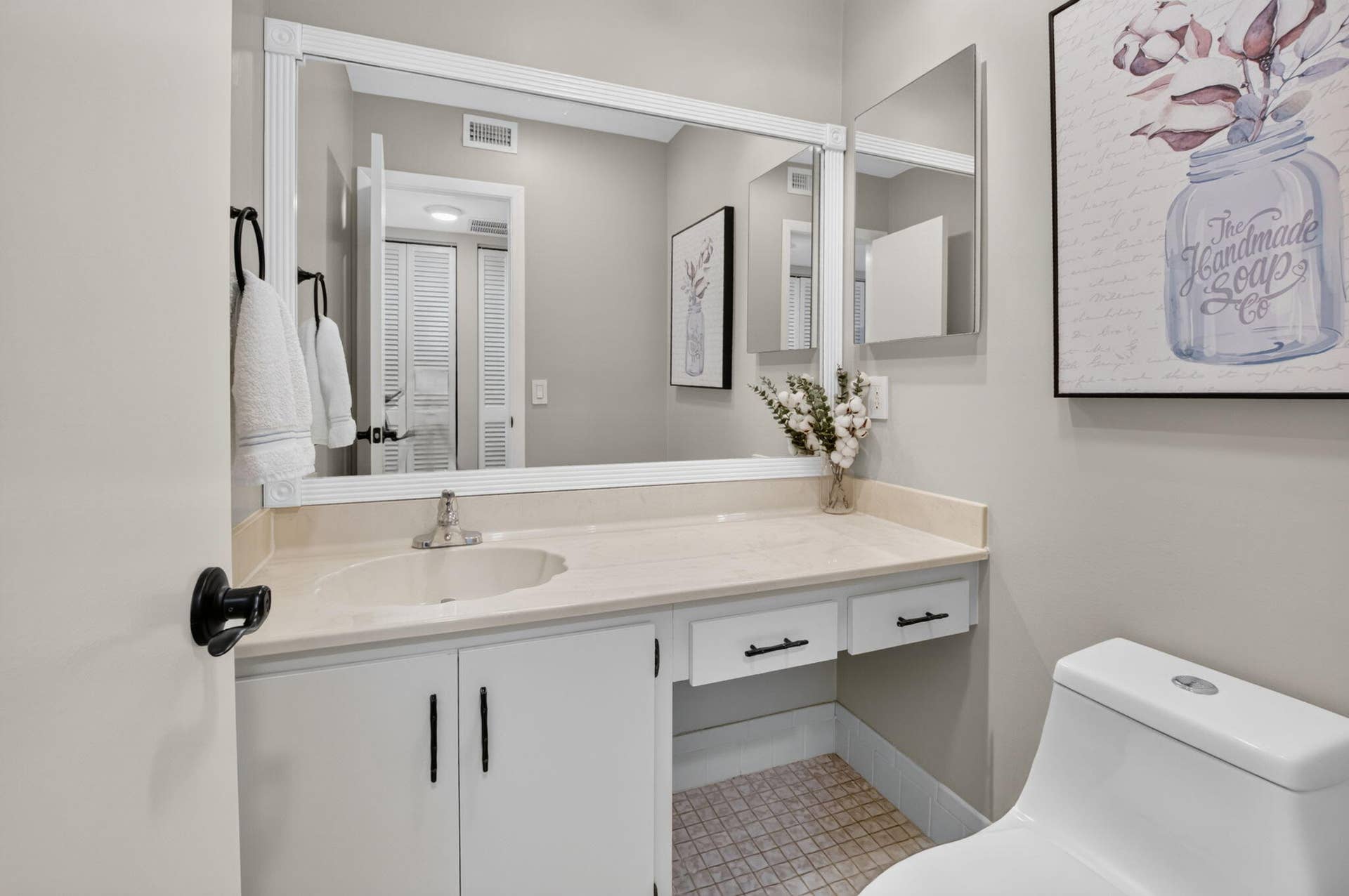 2833 SW 6th Street, Delray Beach, FL 33445 Half Bath - 2833 SW 6 St., Delray Bch
