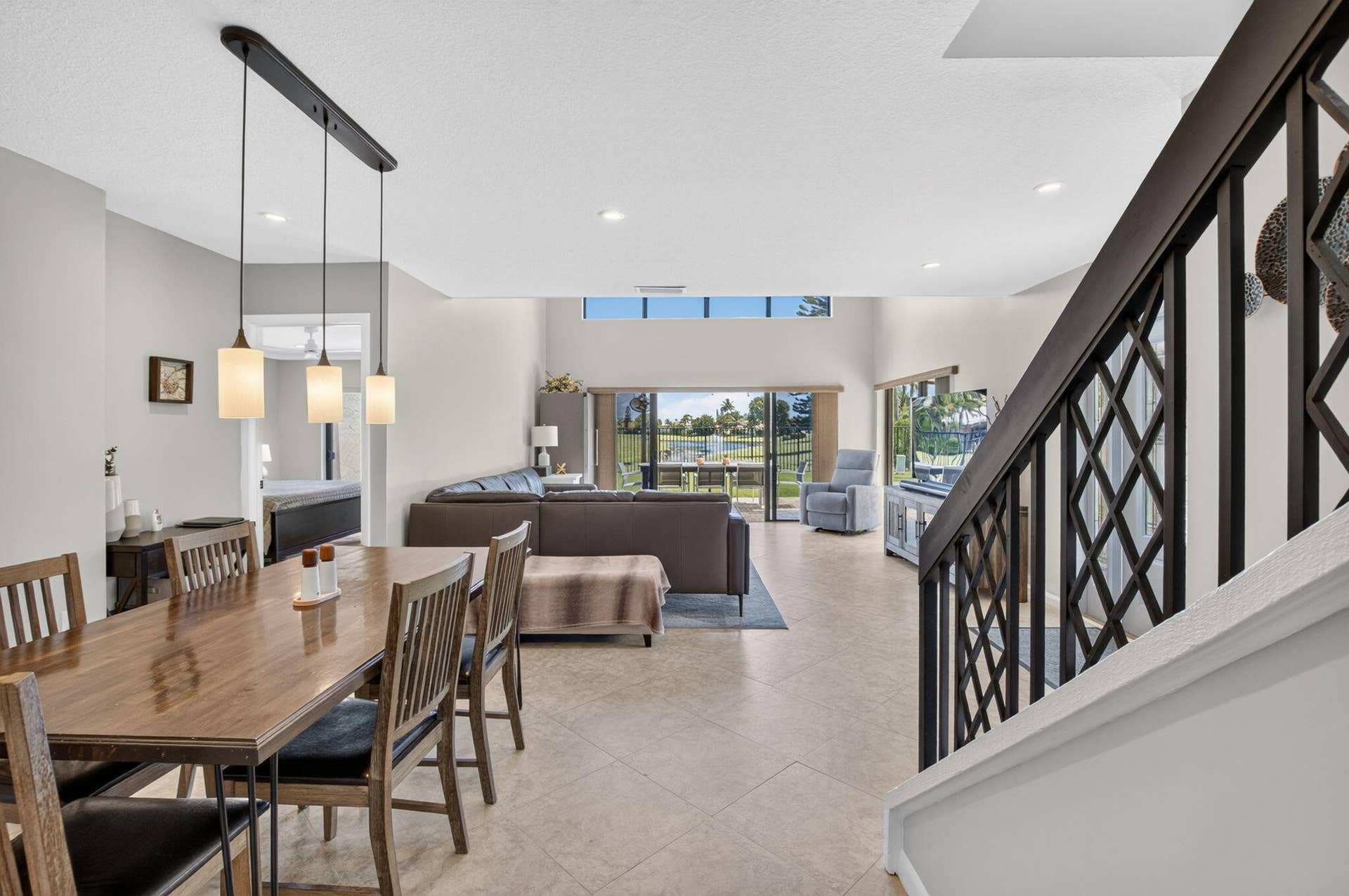 2833 SW 6th Street, Delray Beach, FL 33445 Dining - 2833 SW 6 St., Delray Bch