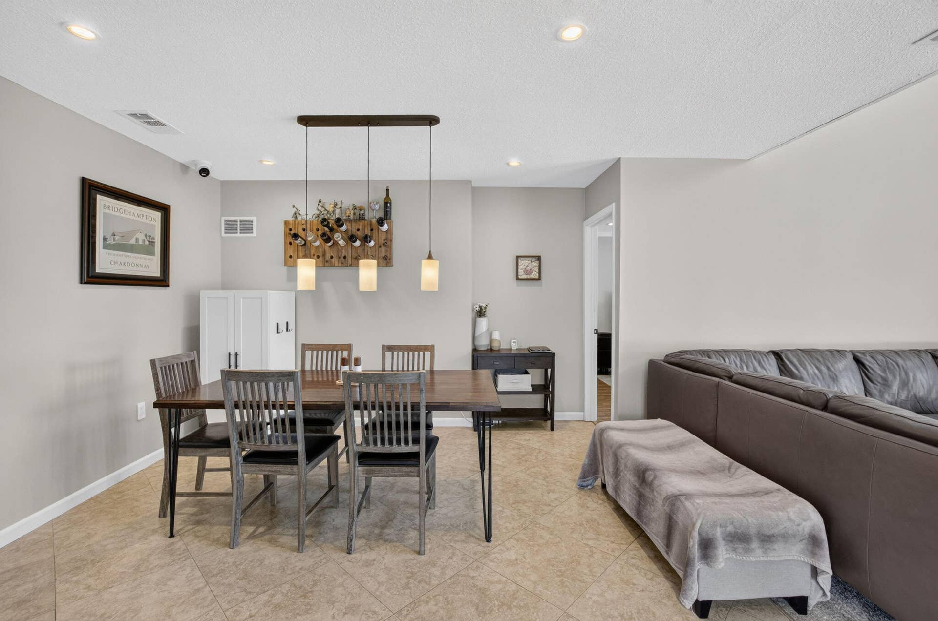 2833 SW 6th Street, Delray Beach, FL 33445 Dining - 2833 SW 6 St., Delray Bch