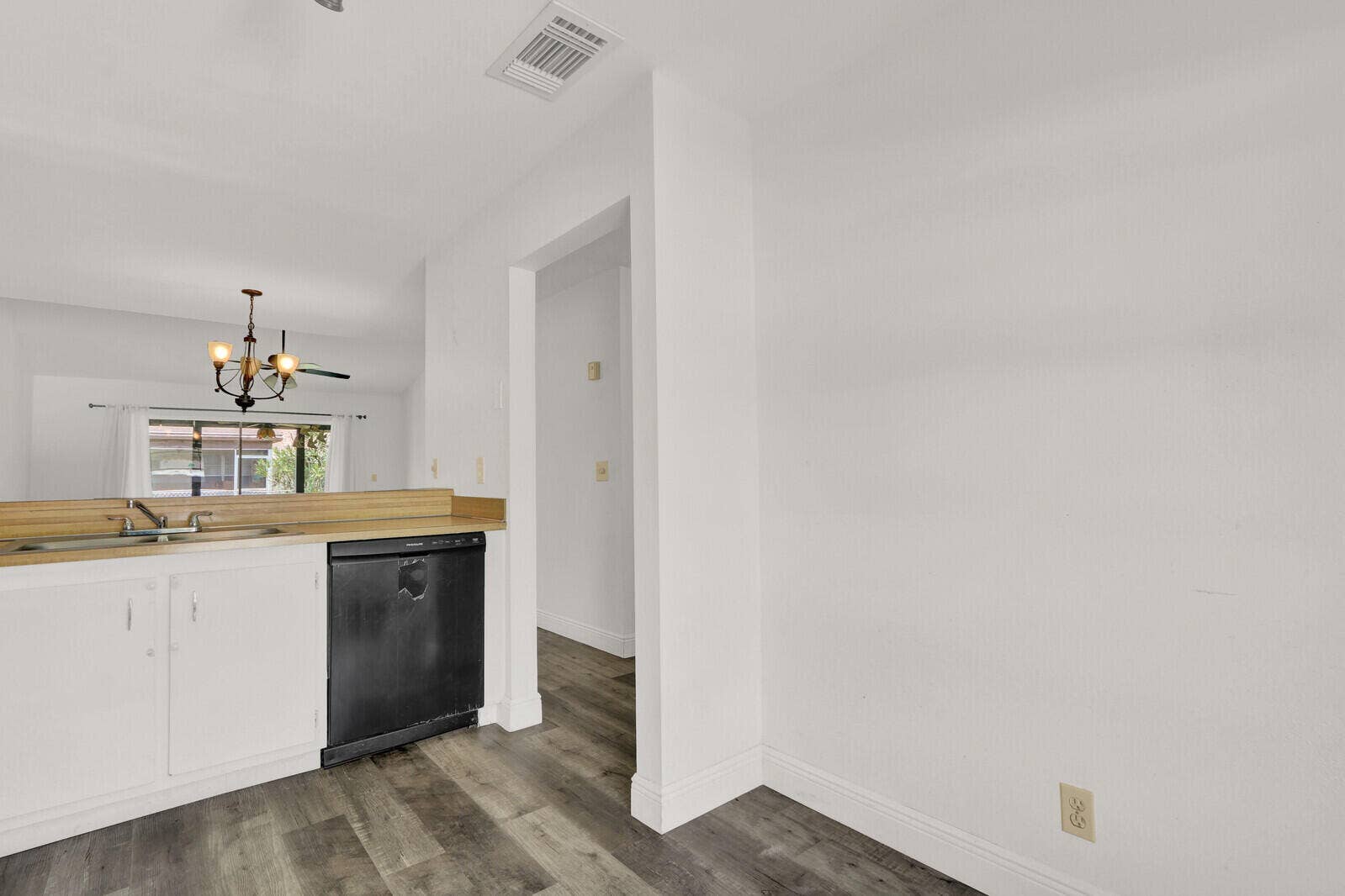 113 PINEWOOD Court, Jupiter, FL 33458 Kitchen