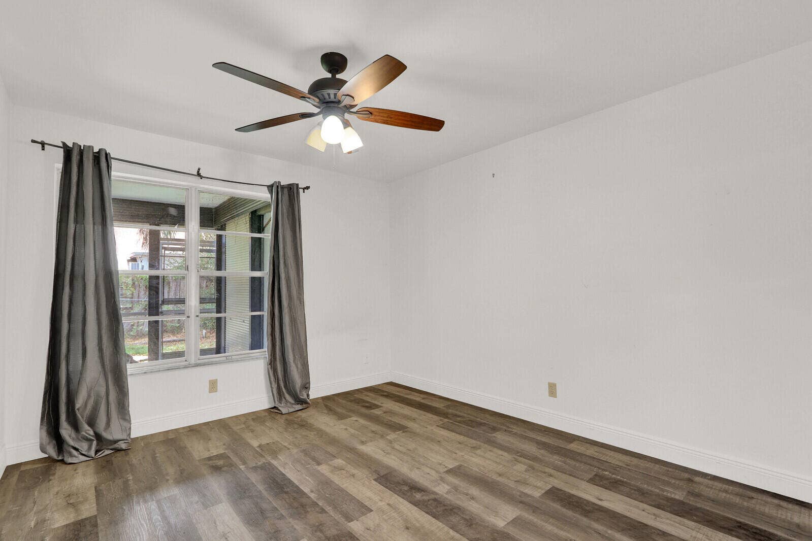 113 PINEWOOD Court, Jupiter, FL 33458 23_IMG_8044_mls