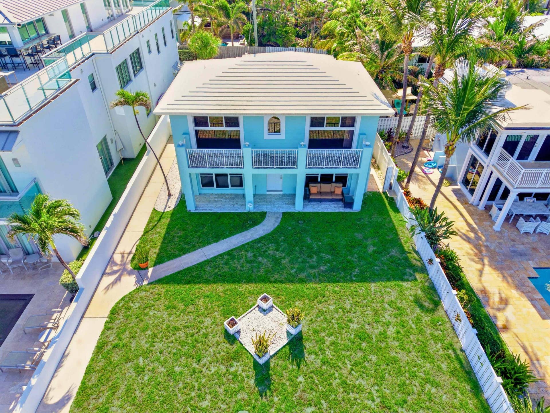 1735 N FORT LAUDERDALE BEACH Boulevard, Fort Lauderdale, FL 33305 Aerial Front