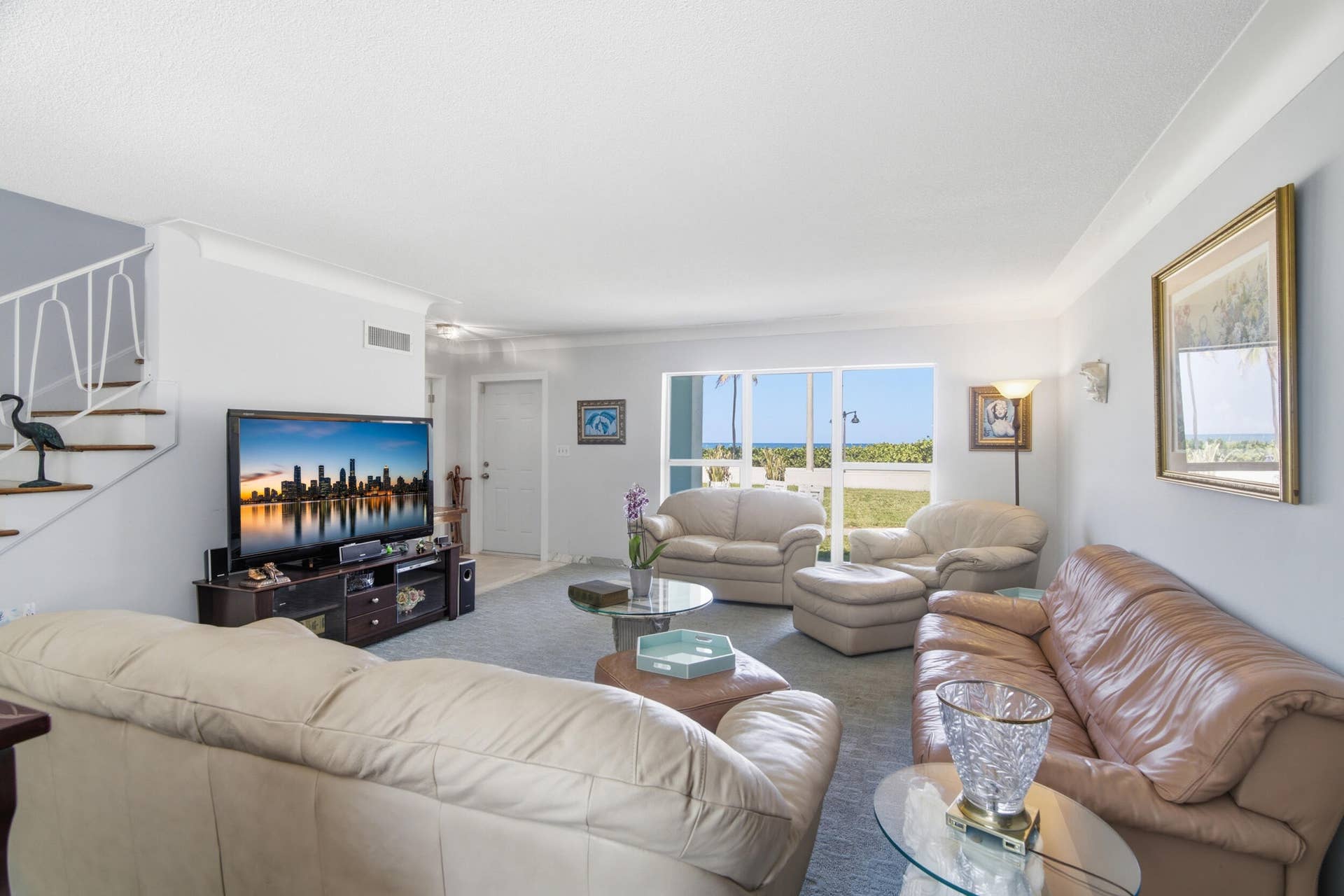 1735 N FORT LAUDERDALE BEACH Boulevard, Fort Lauderdale, FL 33305 Huge LR areaOcean View from living area