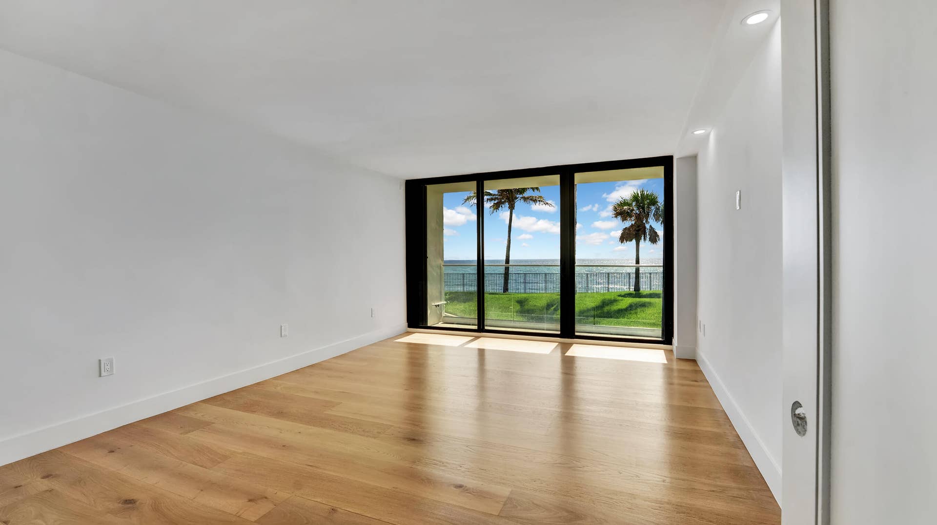 100 S Beach Road, #103, Jupiter, FL 33469 DSC04813