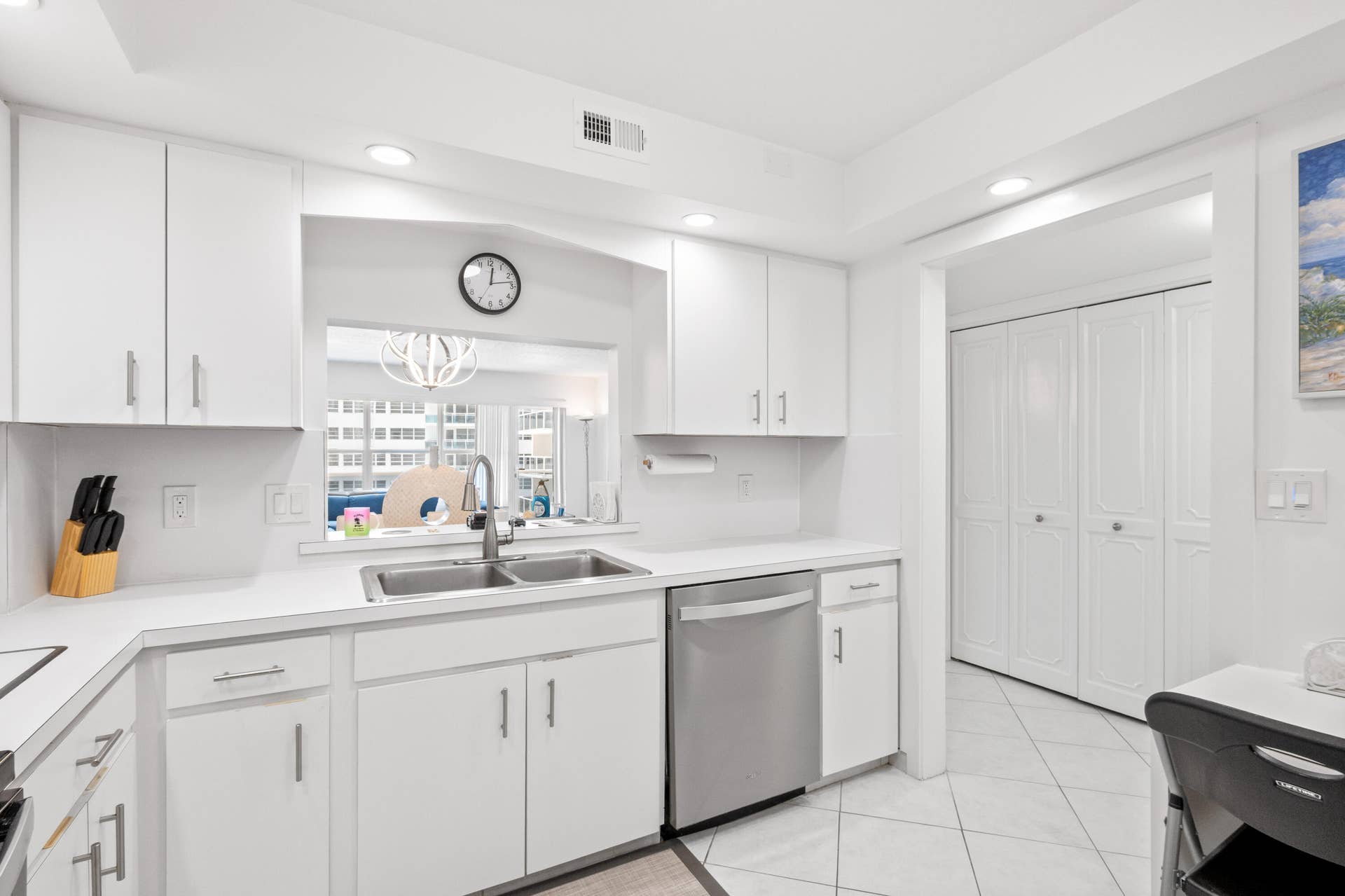 3500 Galt Ocean Drive, #404, Fort Lauderdale, FL 33308 kitchen