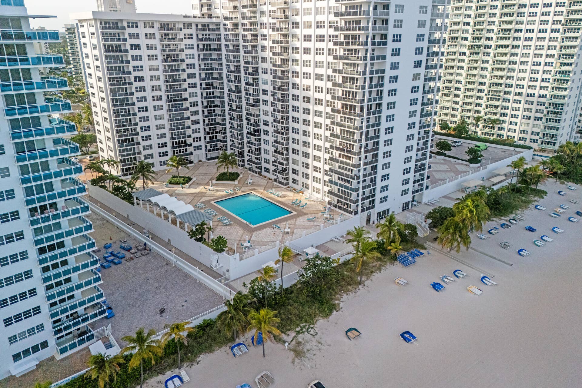 3500 Galt Ocean Drive, #404, Fort Lauderdale, FL 33308 PDS Pool/Beach aerial