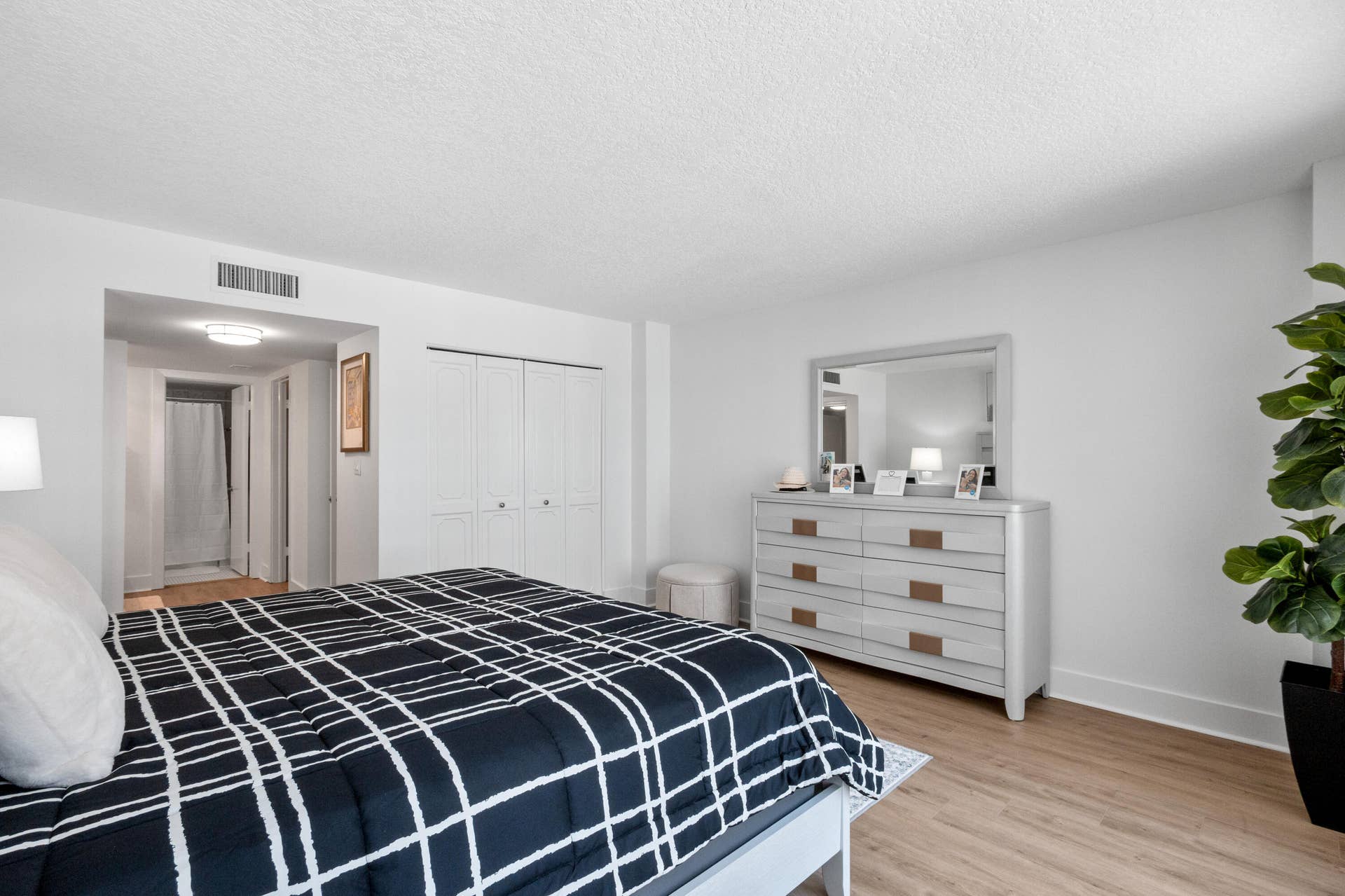 3500 Galt Ocean Drive, #404, Fort Lauderdale, FL 33308 Bedroom