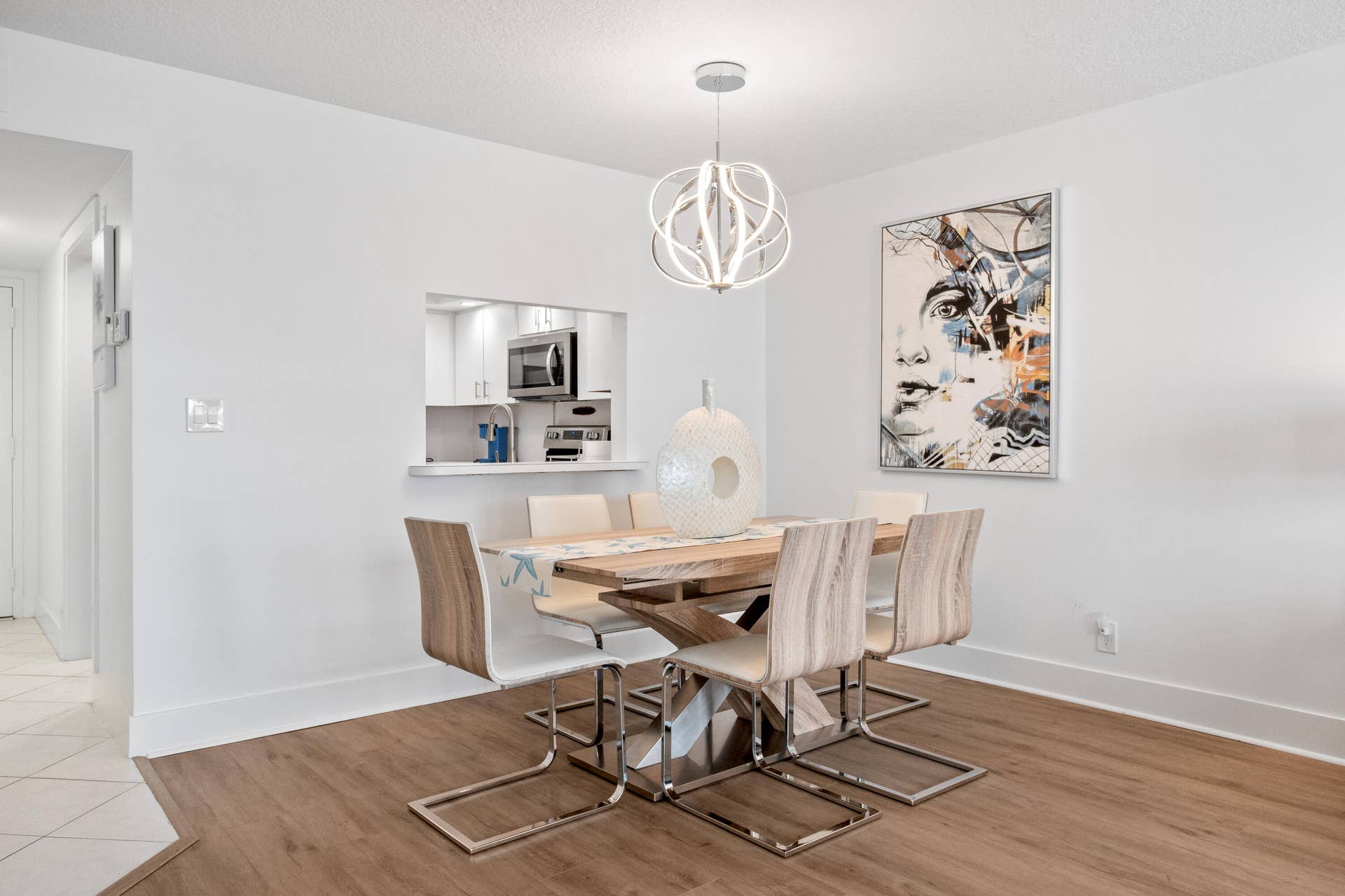 3500 Galt Ocean Drive, #404, Fort Lauderdale, FL 33308 Dining Room