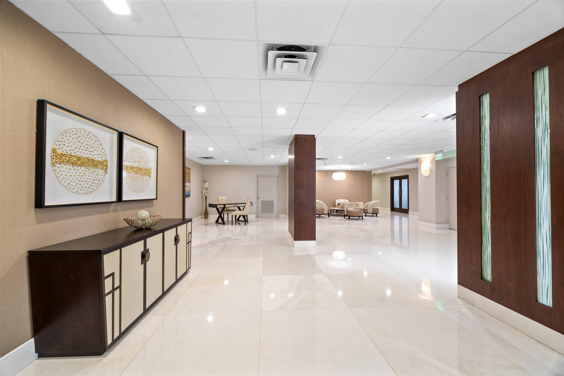 Playa del Sol Lobby