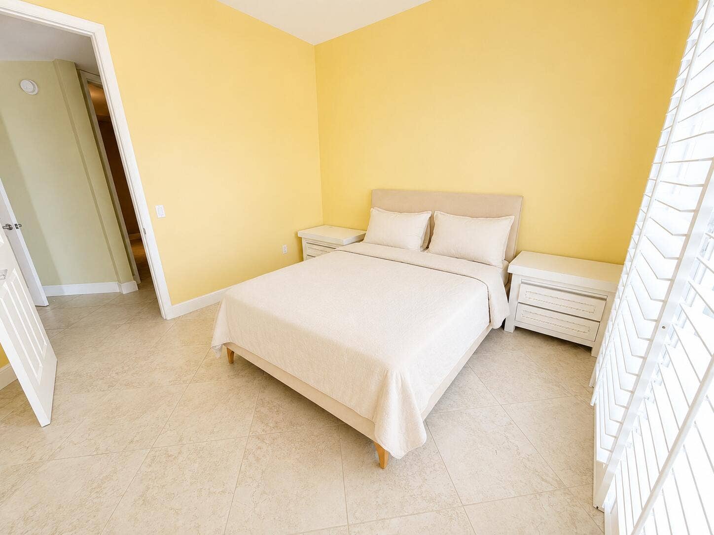 2625 NE 14th Avenue NE, #406, Wilton Manors, FL 33334 Bedroom enhanced