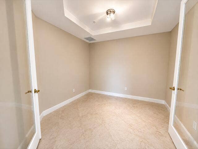 2625 NE 14th Avenue NE, #406, Wilton Manors, FL 33334 Dining room