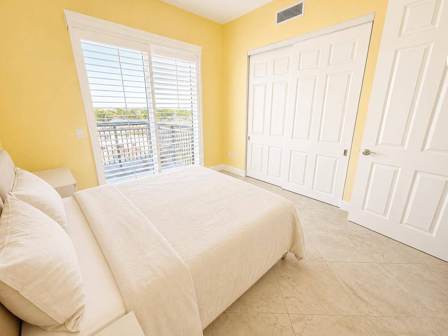 2625 NE 14th Avenue NE, #406, Wilton Manors, FL 33334 Bedroom enhanced
