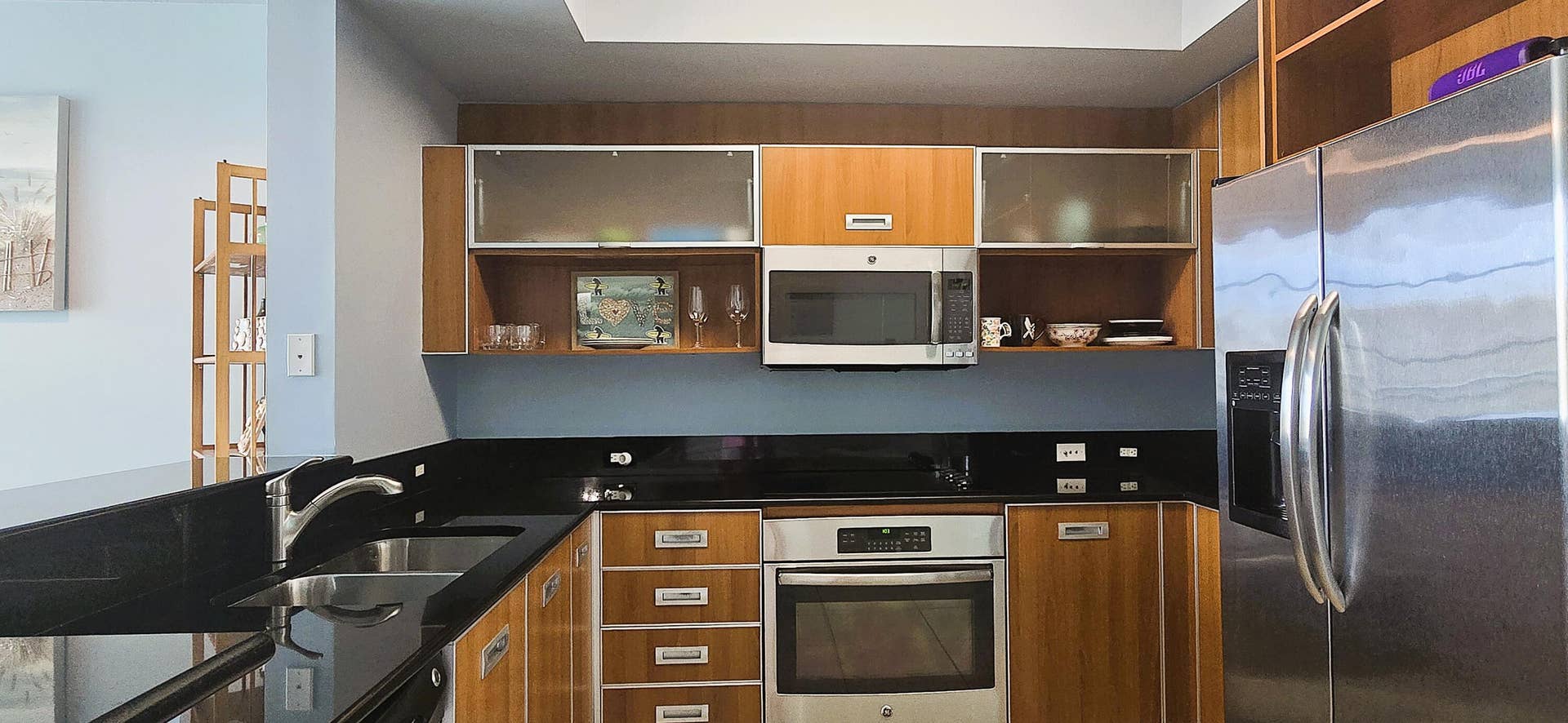 410 EVERNIA Street, #706, West Palm Beach, FL 33401 Kitchen