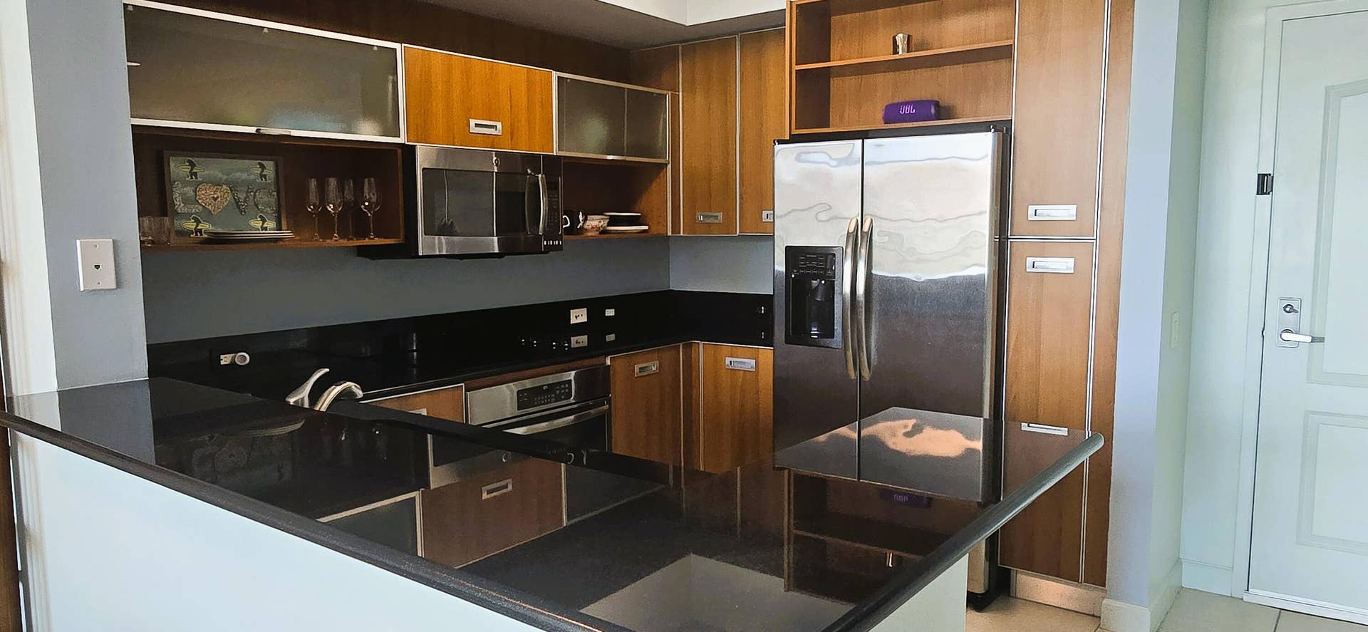 410 EVERNIA Street, #706, West Palm Beach, FL 33401 Kitchen