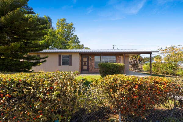 Property photo for 110 SW 12TH Avenue, South Bay, FL