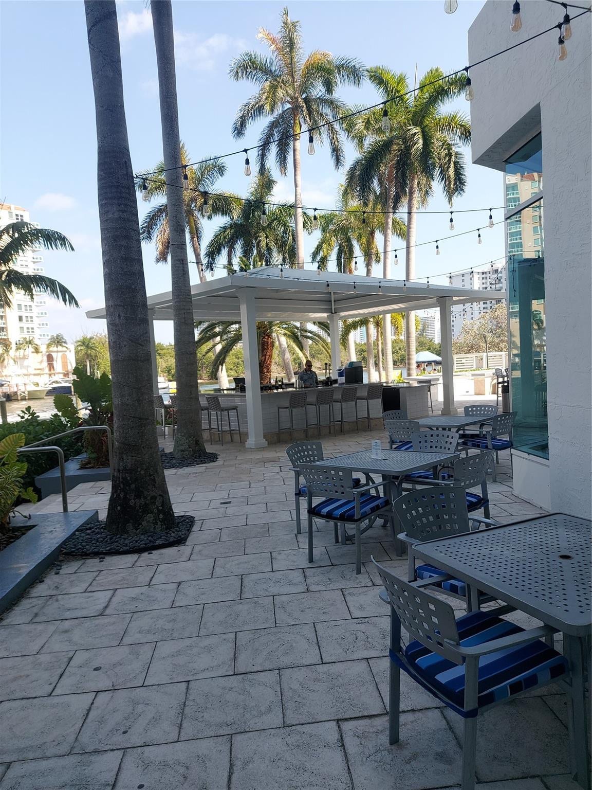 2670 E SUNRISE Boulevard, #301, Fort Lauderdale, FL 33304 New Patio Bar
