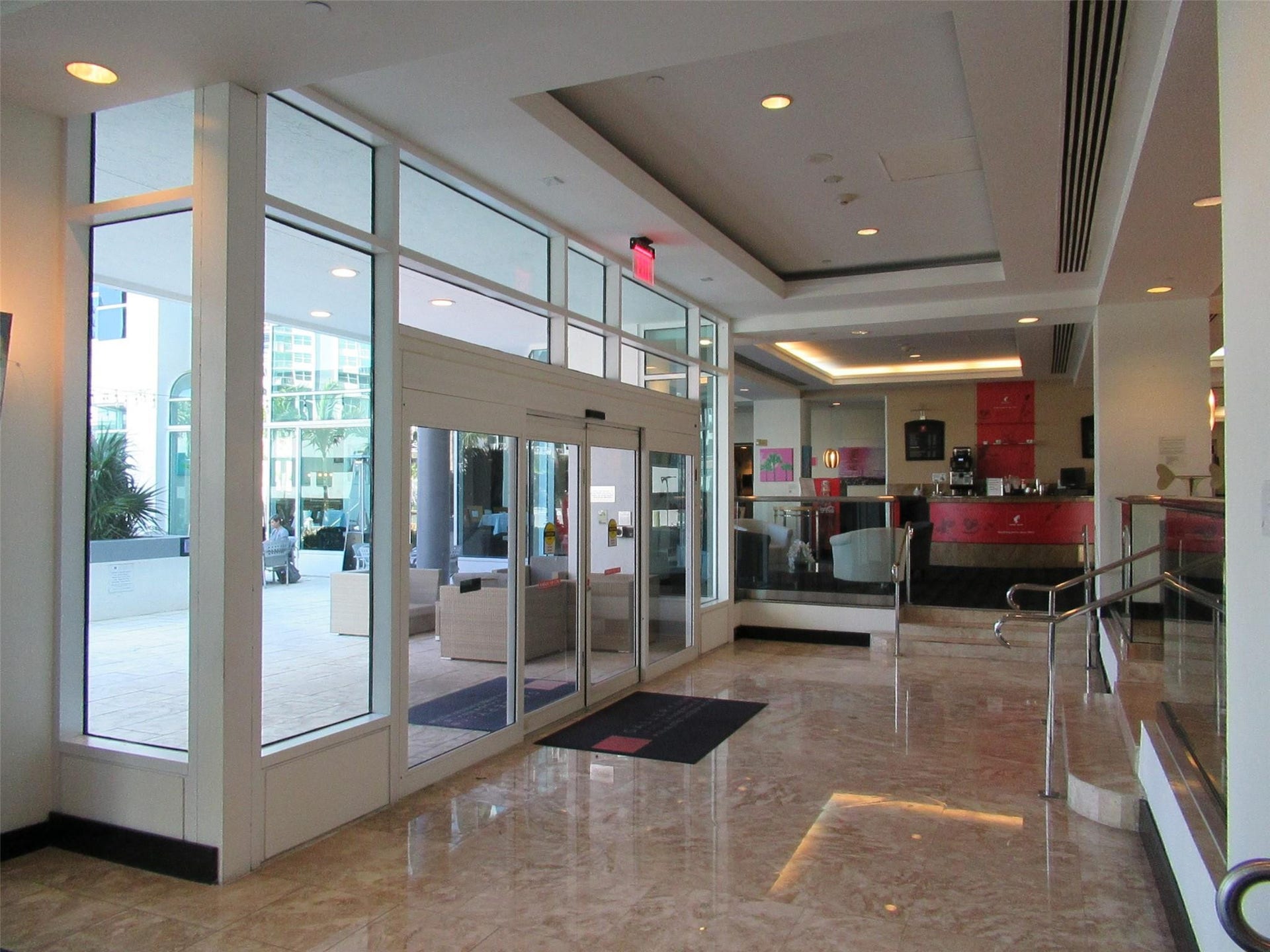 2670 E SUNRISE Boulevard, #301, Fort Lauderdale, FL 33304 Photo 12