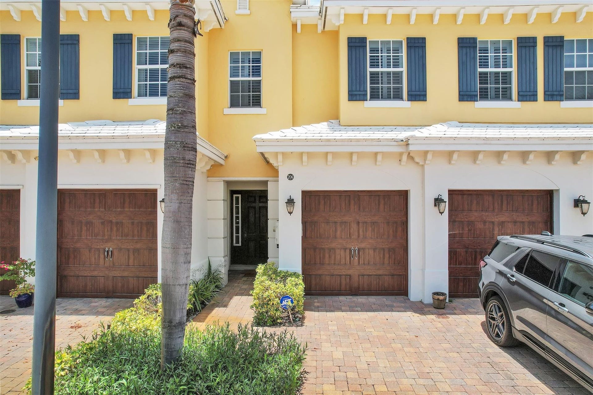 206 Mariner Court, North Palm Beach, FL 33408 Photo 1