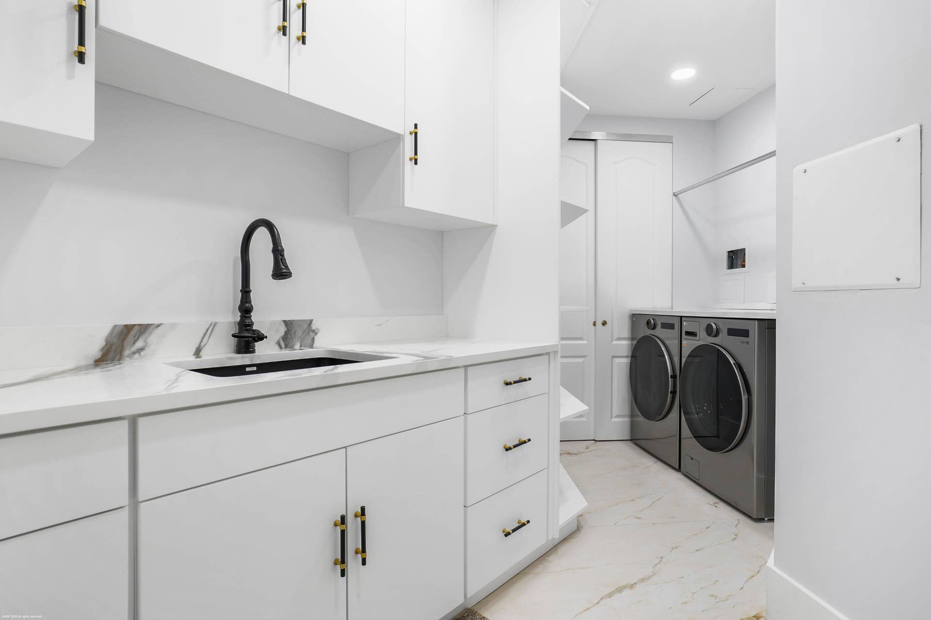 5150 N Ocean Dr 2001 046