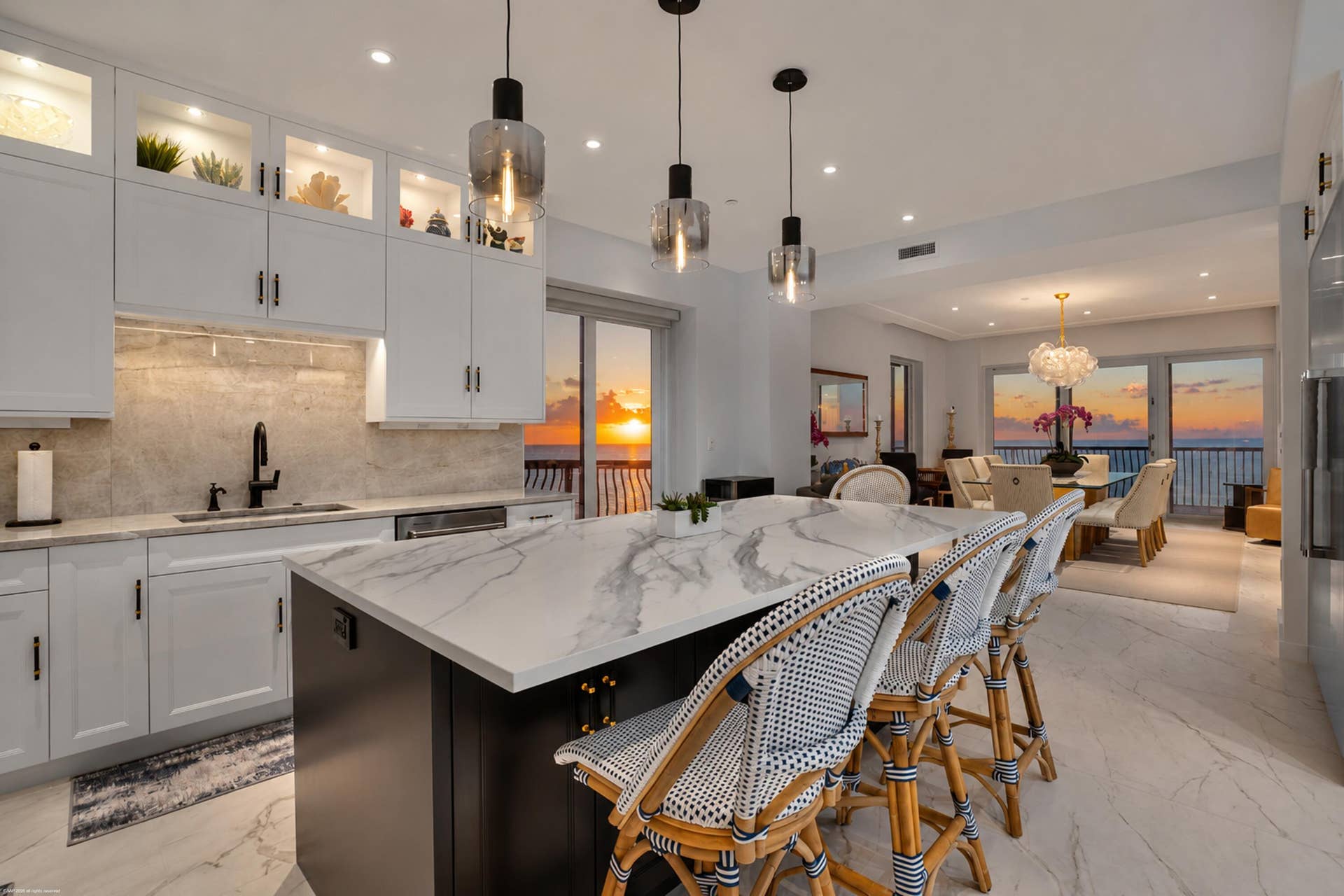 5150 N Ocean Dr 2001 014